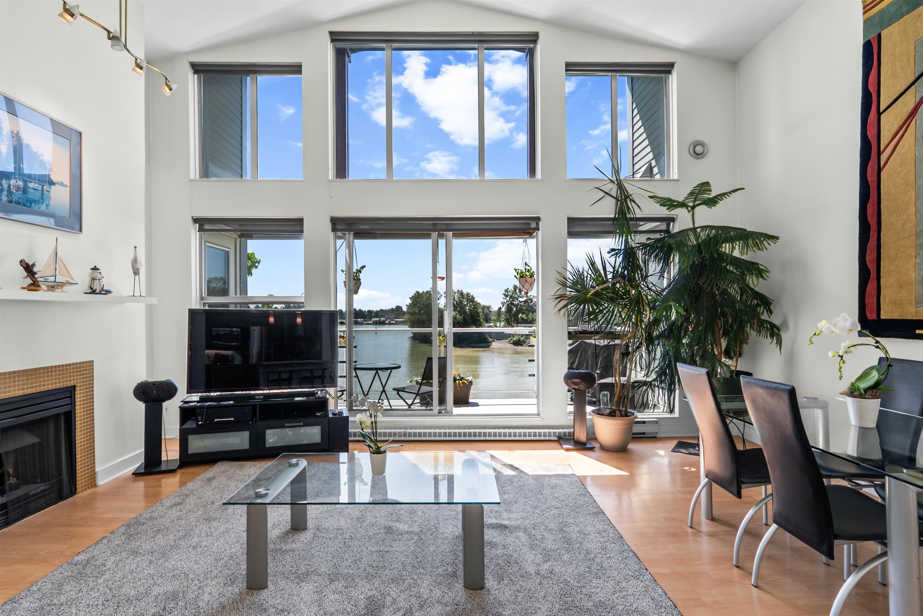 407 1880 Kent Avenue South  - MLS&reg; # R3128243