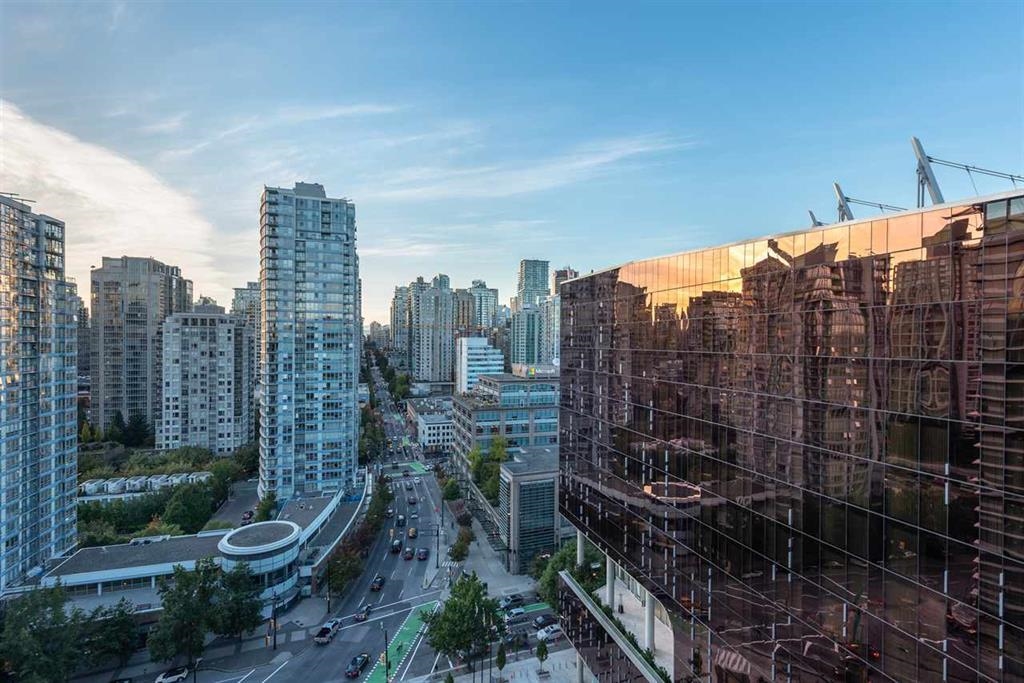 PH2015 68 Smithe Street - MLS&reg; # R3128508