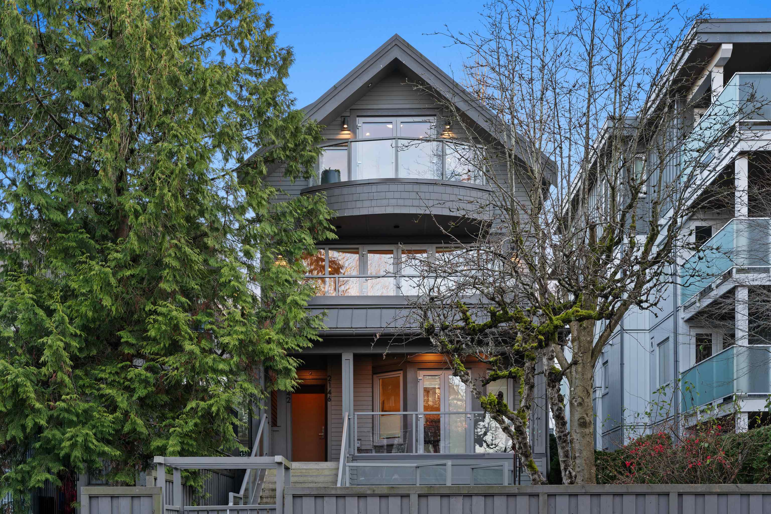  2142 1st Avenue - MLS&reg; # R3129550