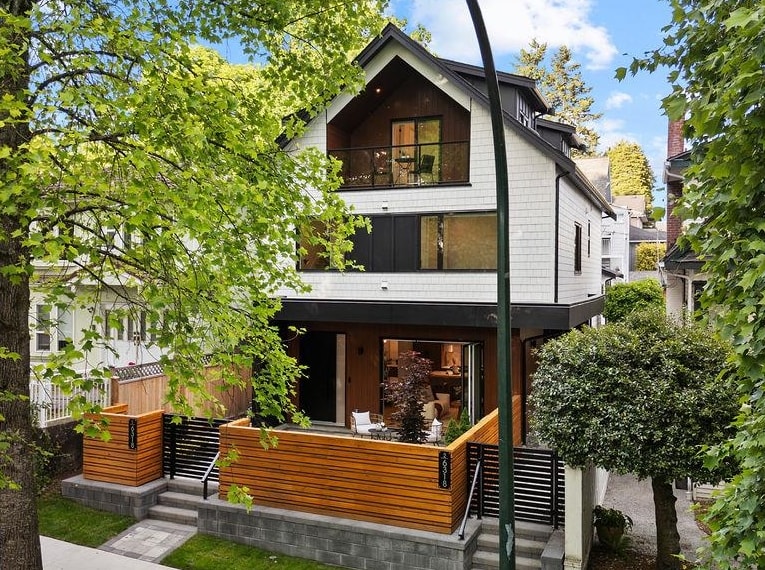 2 6318 Sophia Street - MLS&reg; # R3130626