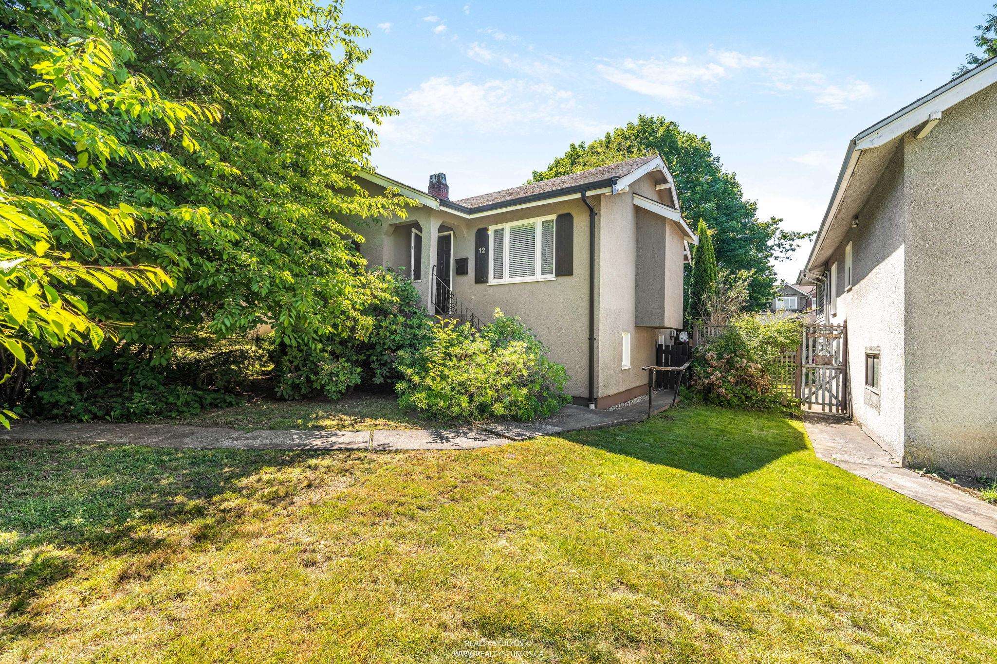  12 King Edward Avenue - MLS&reg; # R3132682