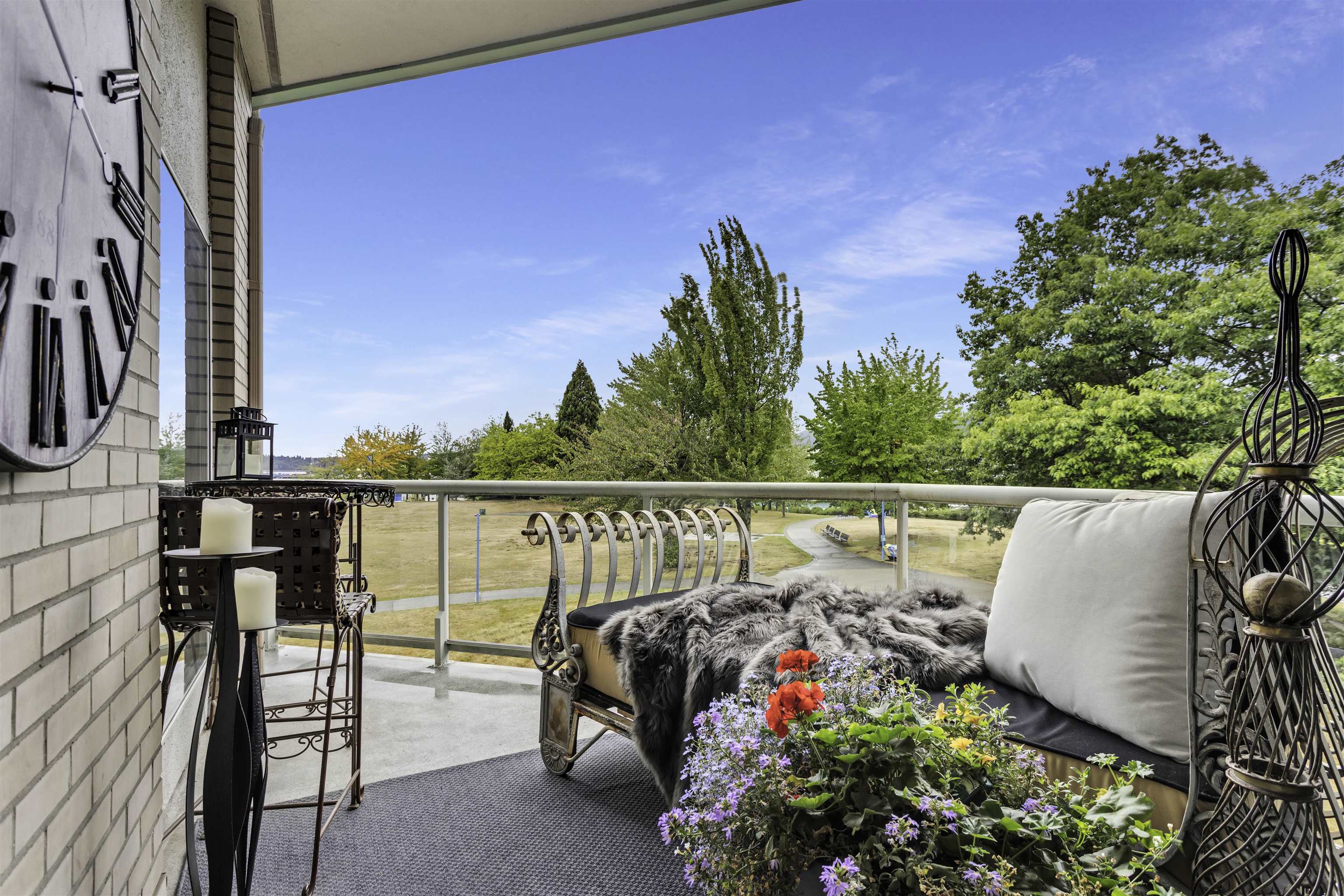 1306 33 Chesterfield Place - MLS&reg; # R3133025