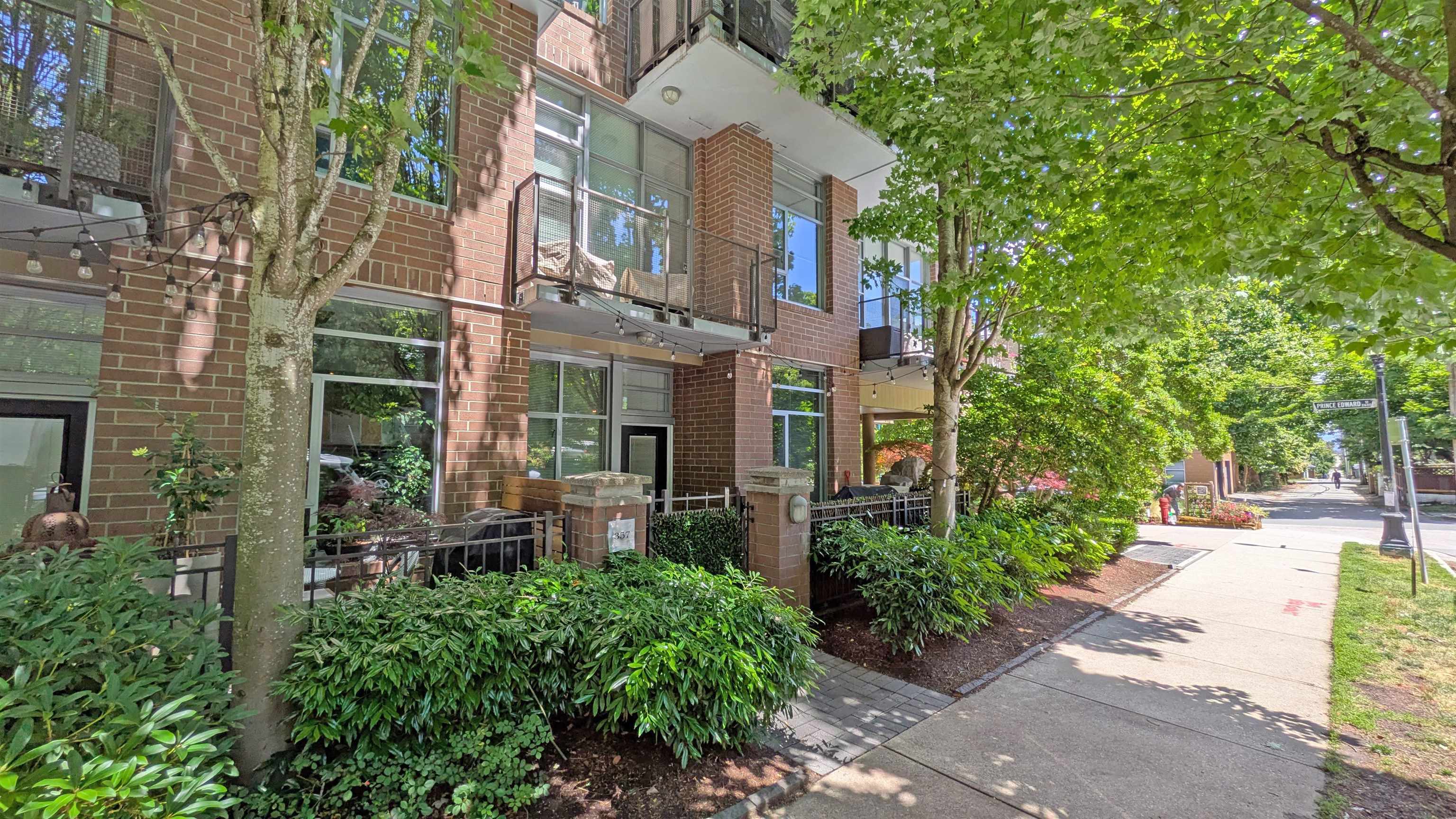  357 11th Avenue - MLS&reg; # R3135820