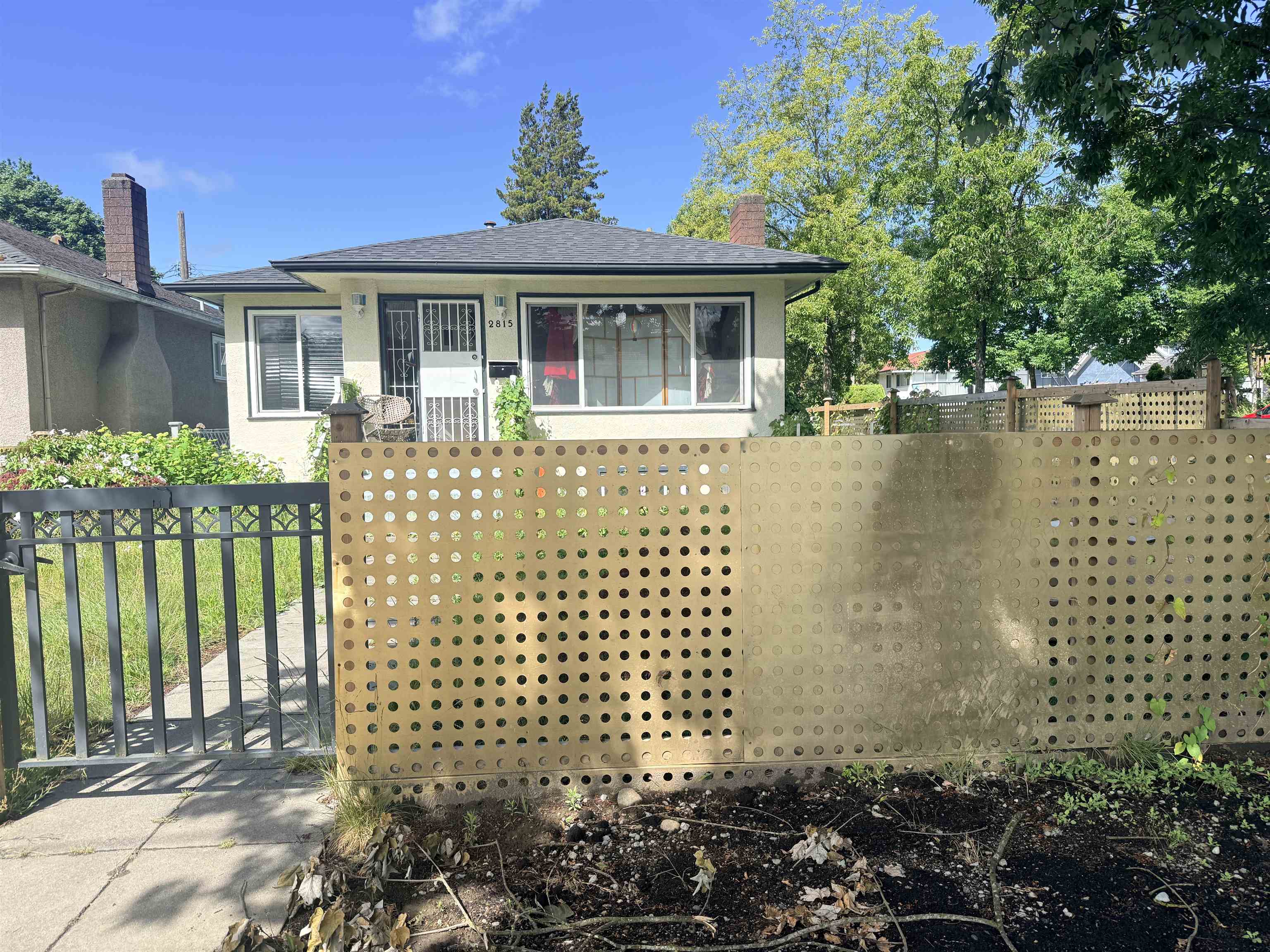  2815 Nanaimo Street - MLS&reg; # R3136423