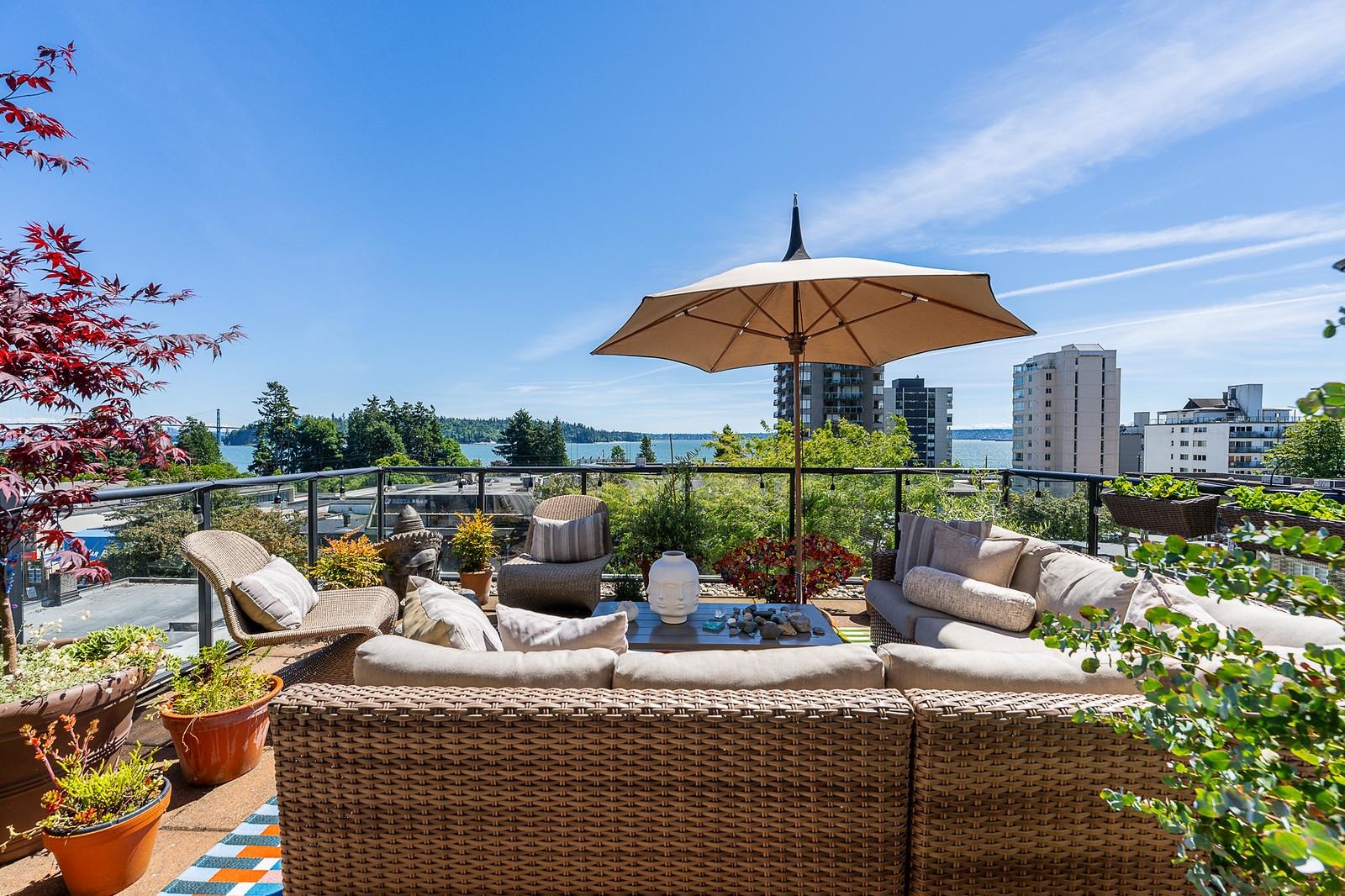 401 1765 Marine Drive - MLS&reg; # R3136750