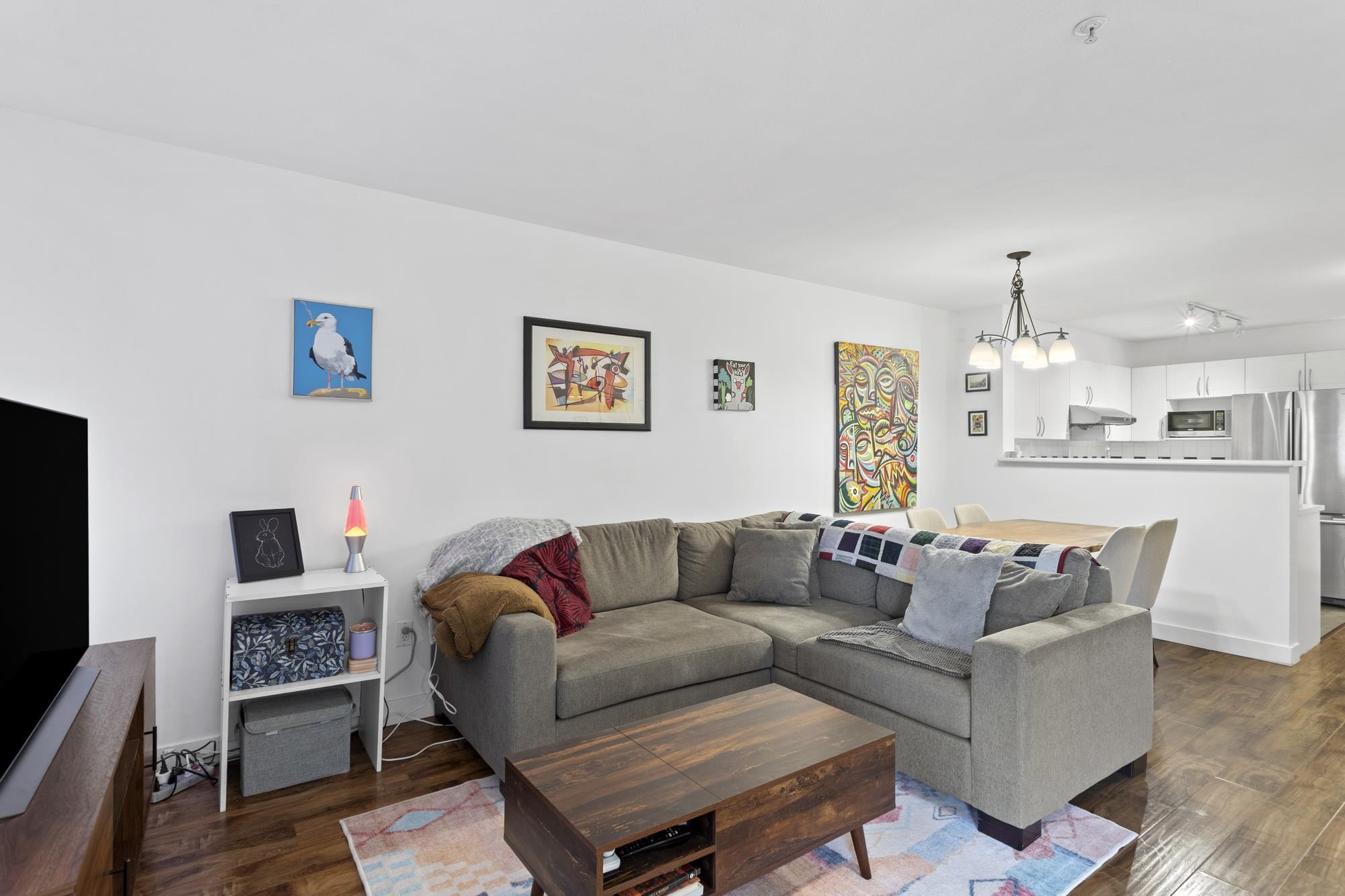 104 688 16th Avenue - MLS&reg; # R3136817