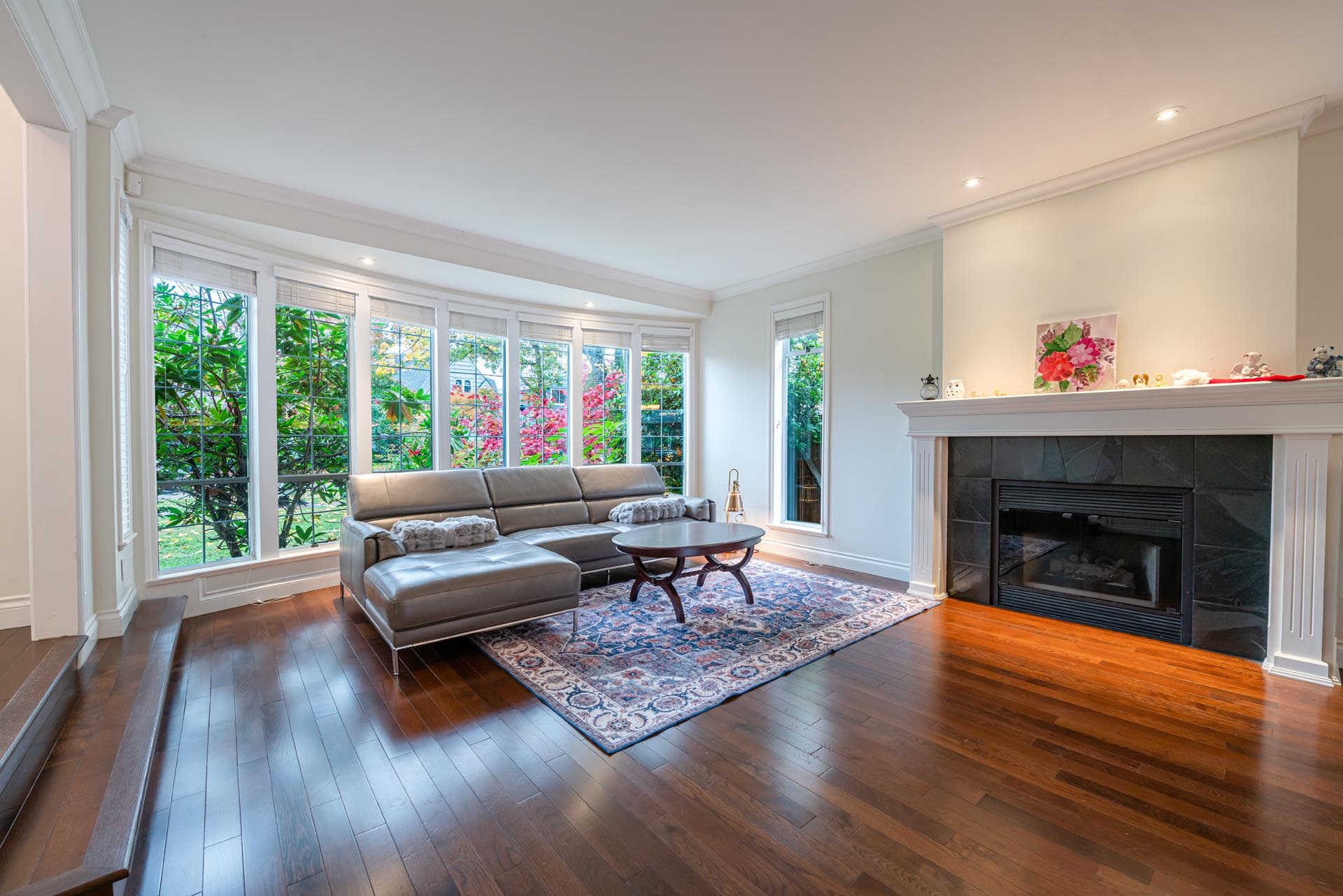  4570 13th Avenue - MLS&reg; # R3137569
