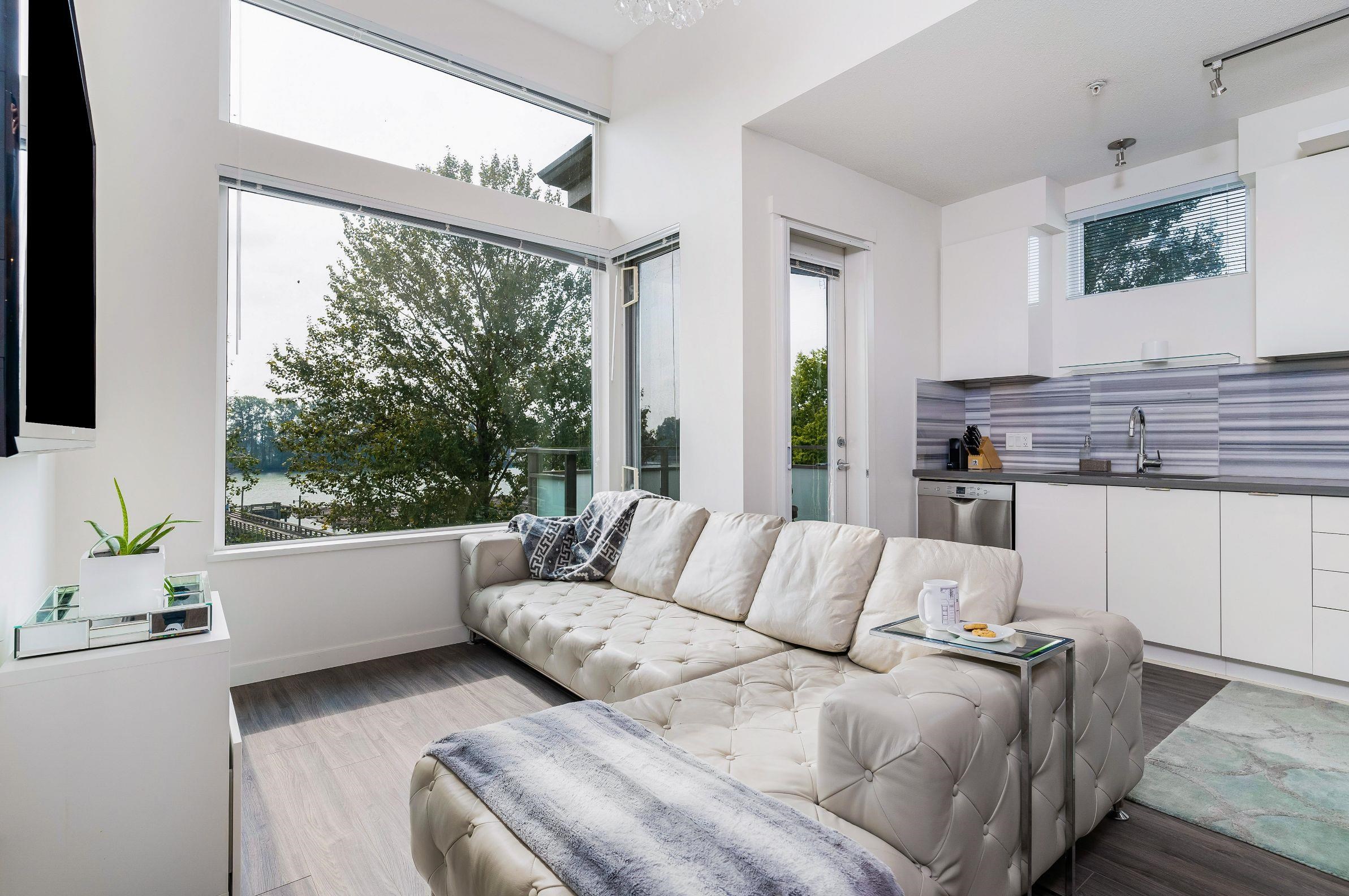 312 3138 Riverwalk Avenue - MLS&reg; # R3138570