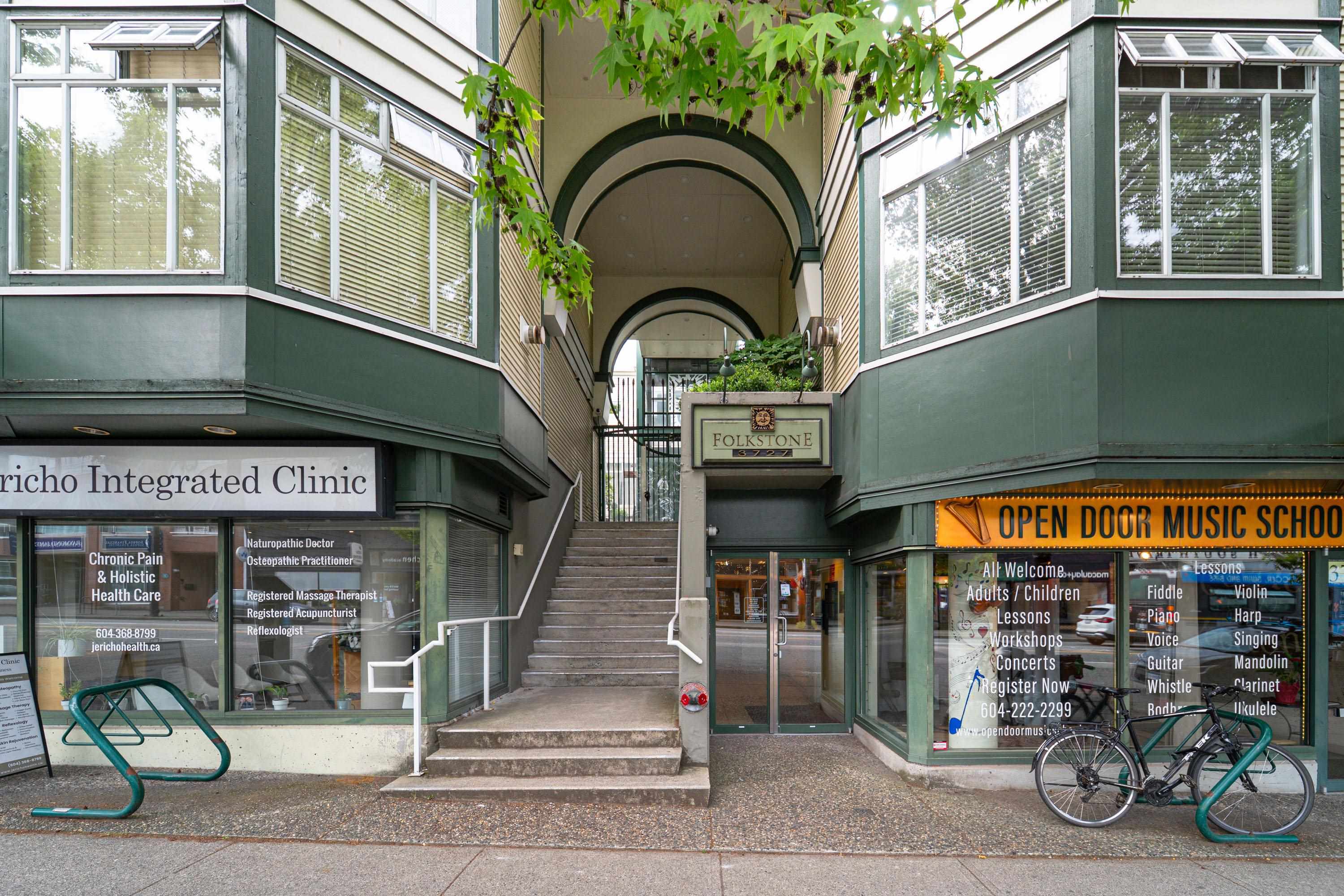 202 3727 10th Avenue - MLS&reg; # R3138922
