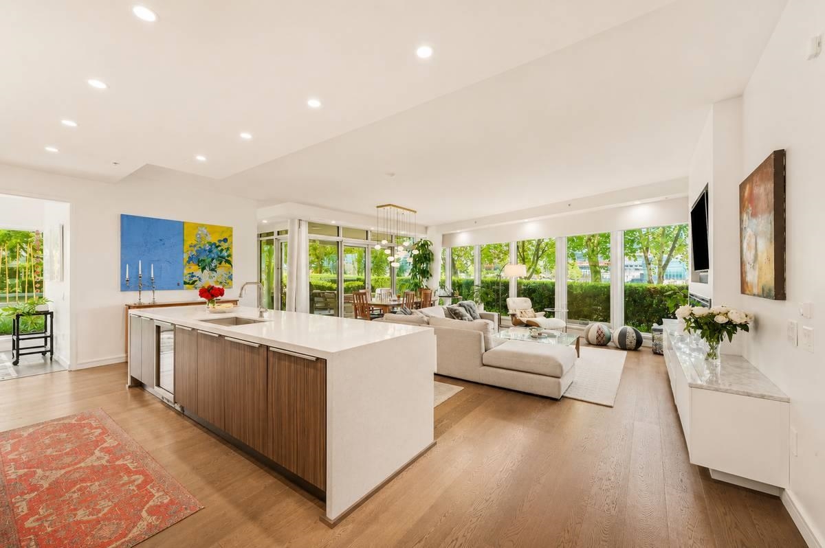 101 151 Athletes Way - MLS&reg; # R3138967