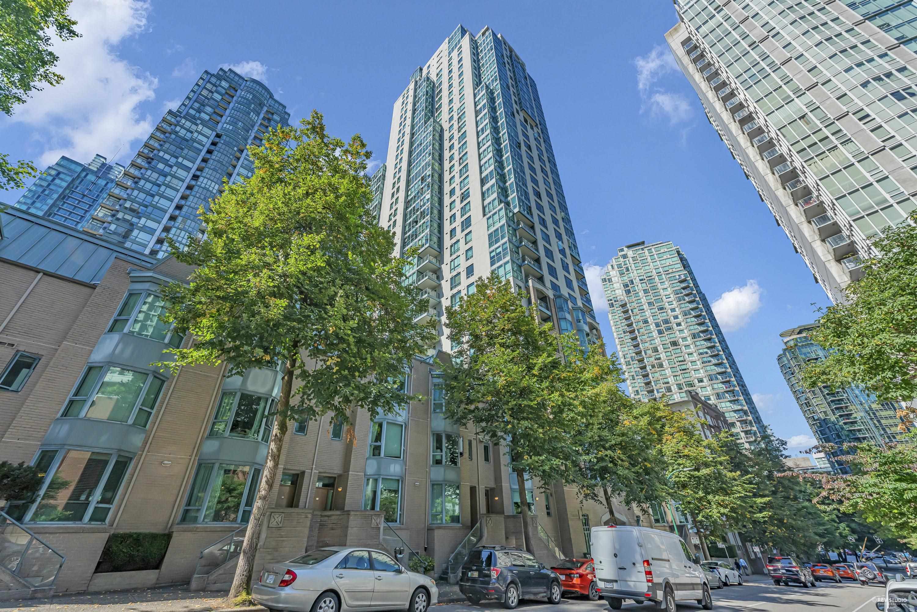 1706 1238 Melville Street - MLS&reg; # R3138975