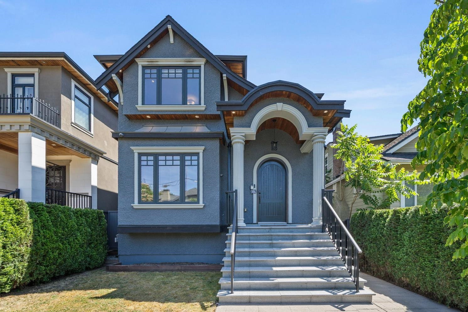  6332 Vine Street - MLS&reg; # R3138997