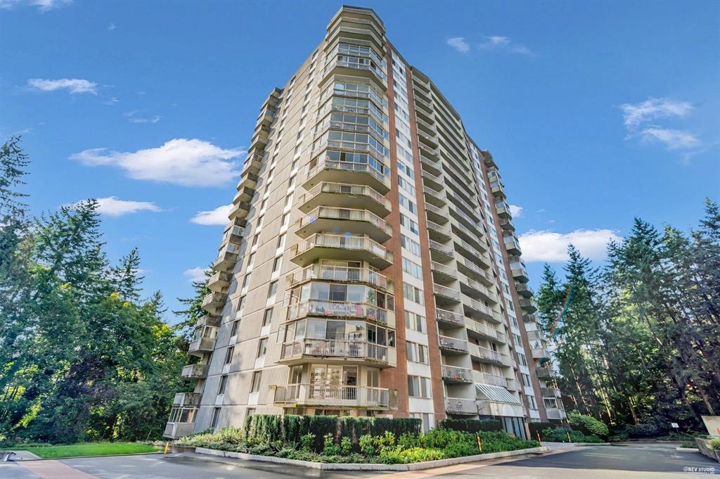 702 2024 Fullerton Avenue - MLS&reg; # R3139207