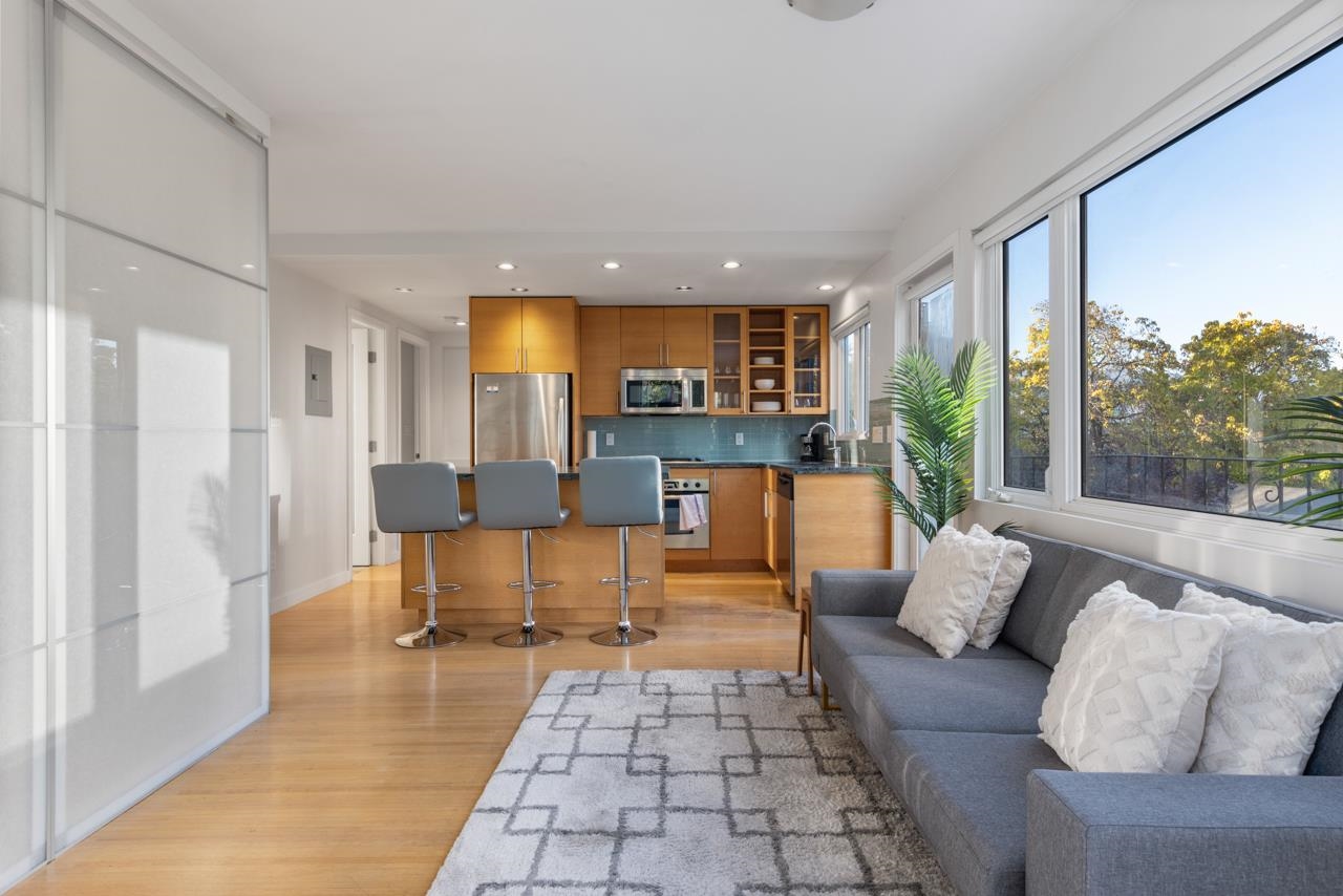 301 1540 Haro Street  - MLS&reg; # R3139353