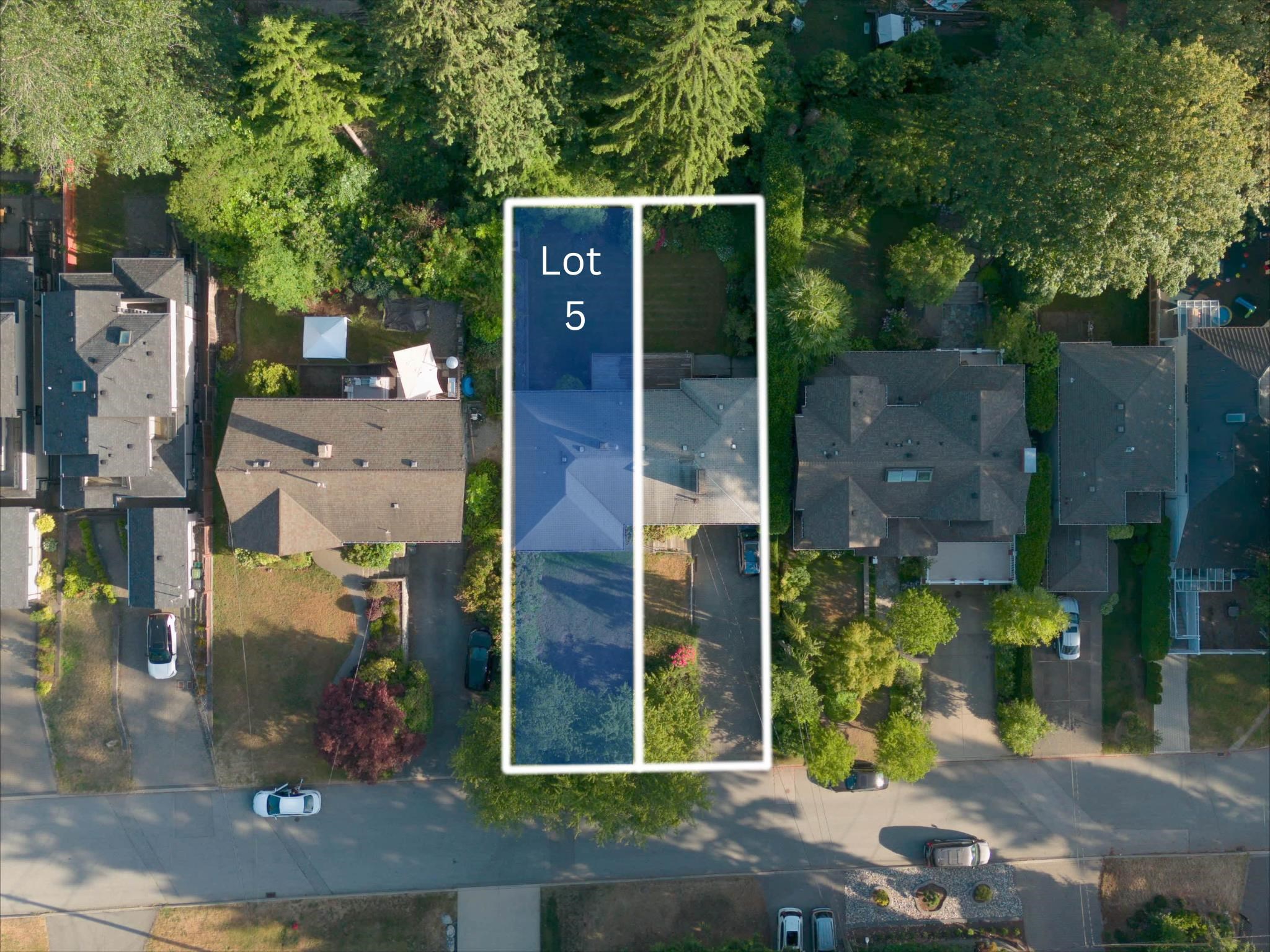  869 Clements Avenue - MLS&reg; # R3139422