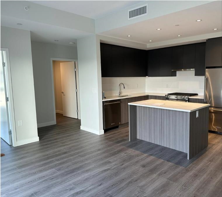 211 3430 Kent Avenue South  - MLS&reg; # R3139987
