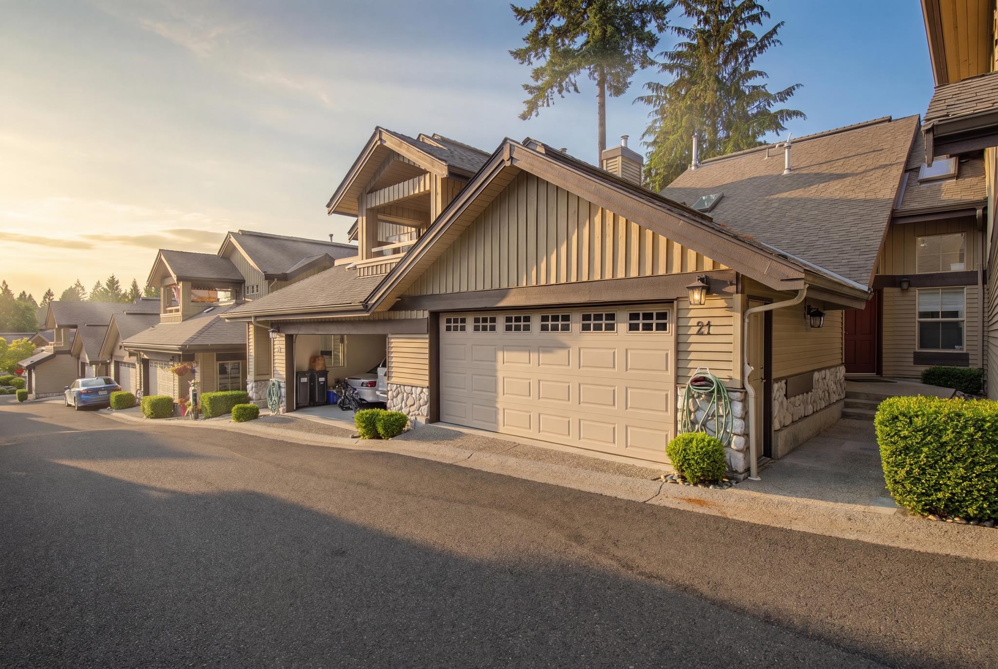 21 1550 Larkhall Crescent - MLS&reg; # R3140147