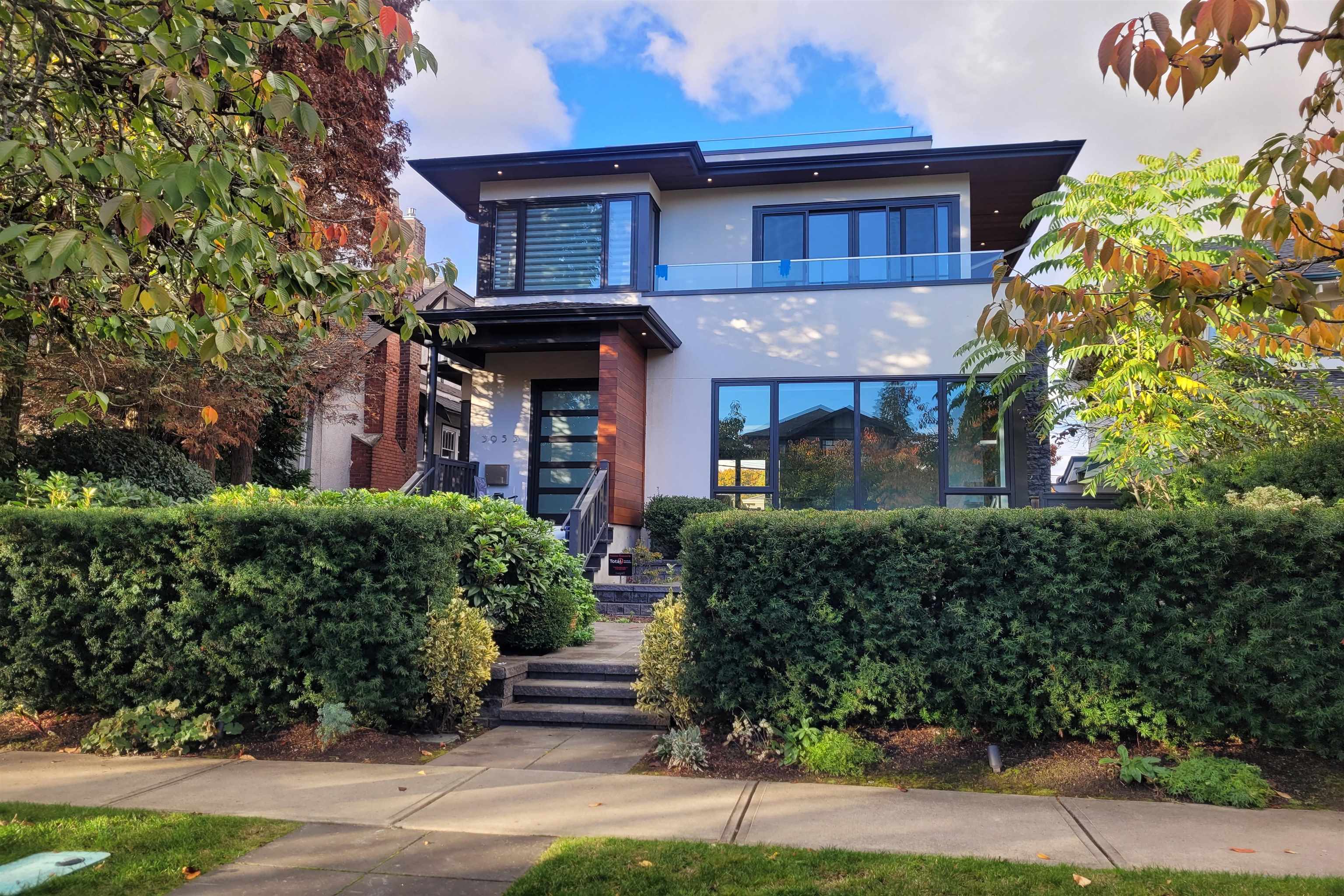  3953 21st Avenue - MLS&reg; # R3140288