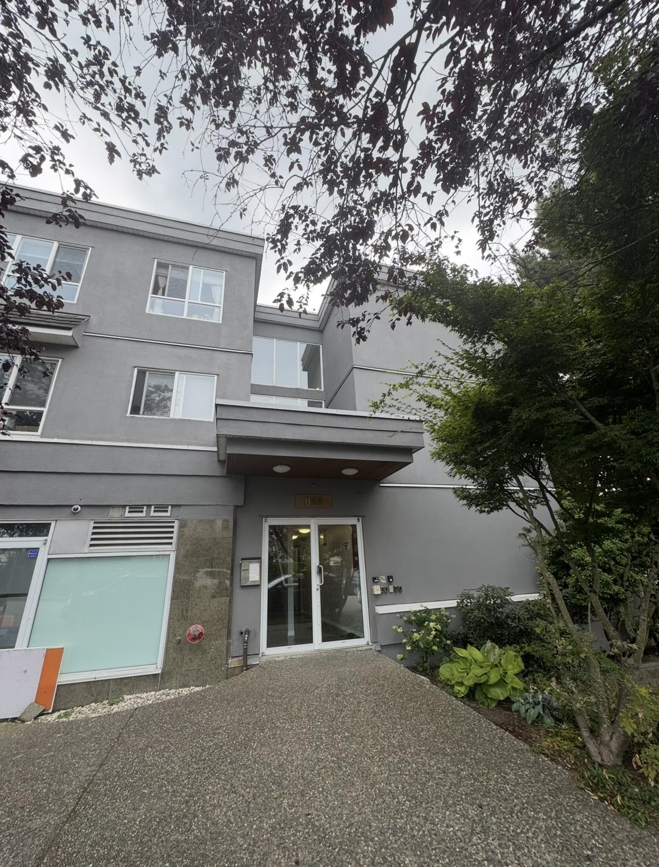 302 688 56th Avenue - MLS&reg; # R3140446
