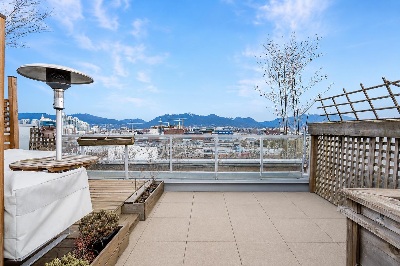 708 384 1st Avenue - MLS&reg; # R3140889
