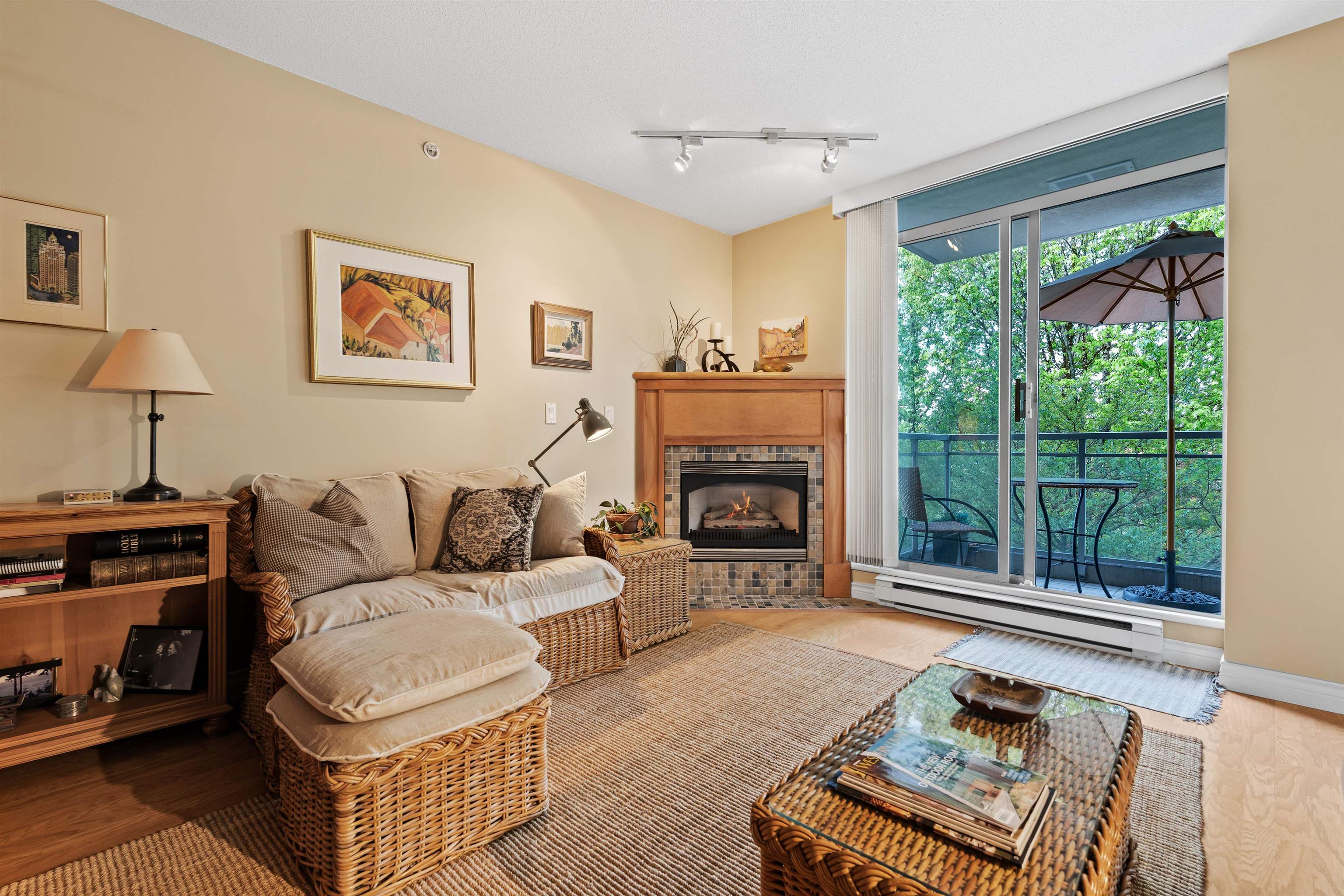 302 588 16th Street - MLS&reg; # R3141233