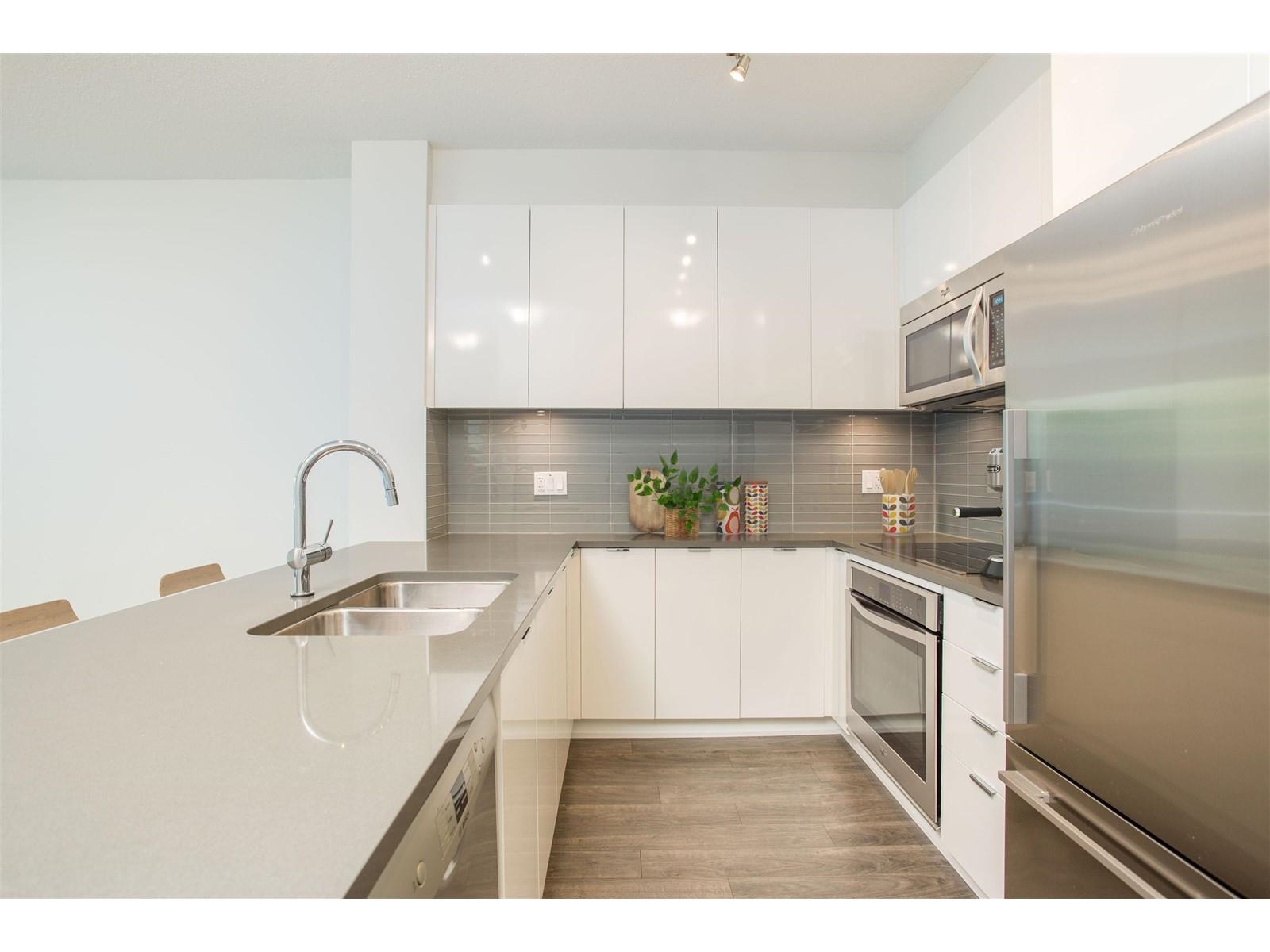 123 2665 Mountain Highway - MLS&reg; # R3141719