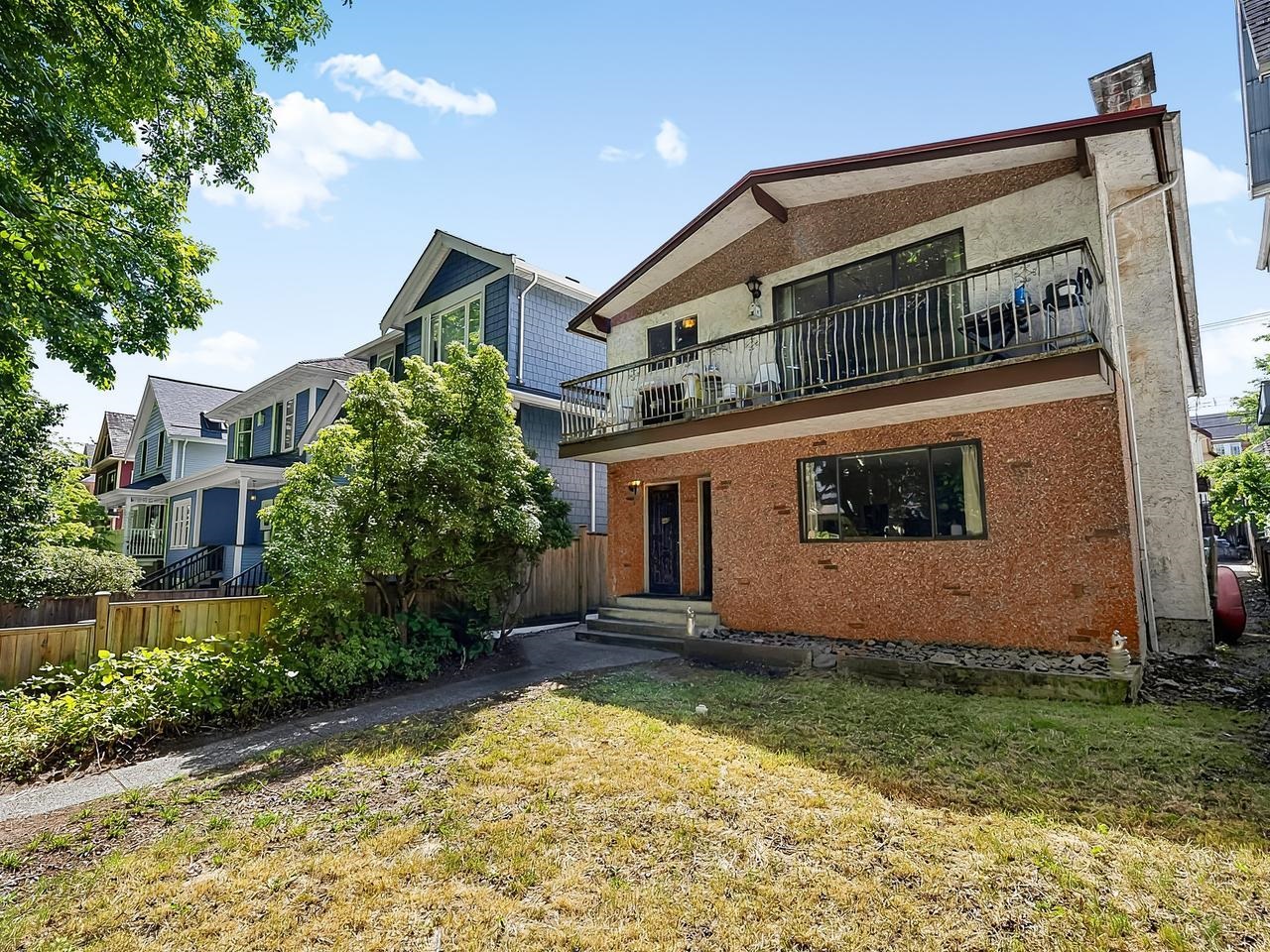  442 10th Avenue - MLS&reg; # R3143462