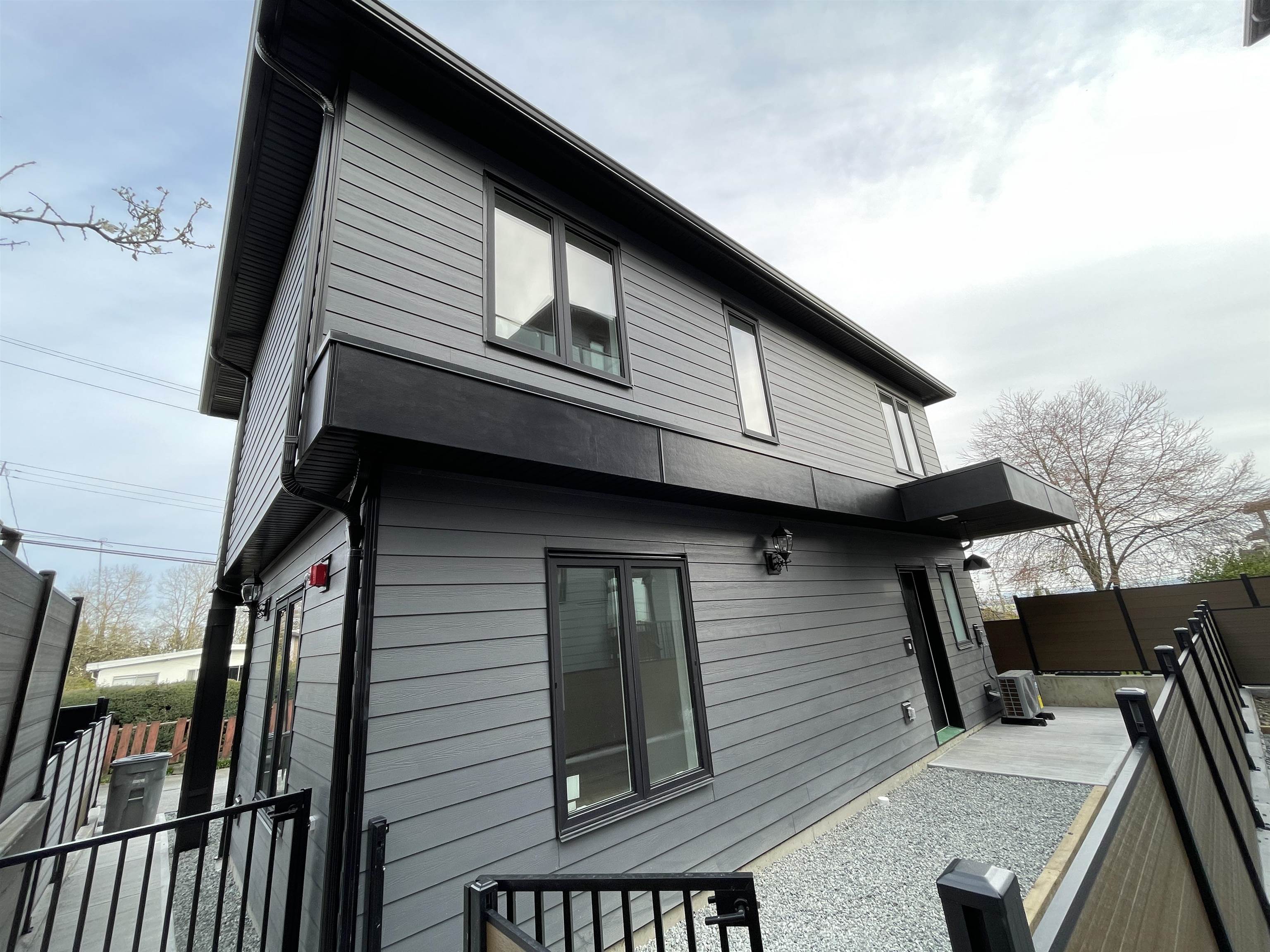  2450 Harrison Drive - MLS&reg; # R3143646