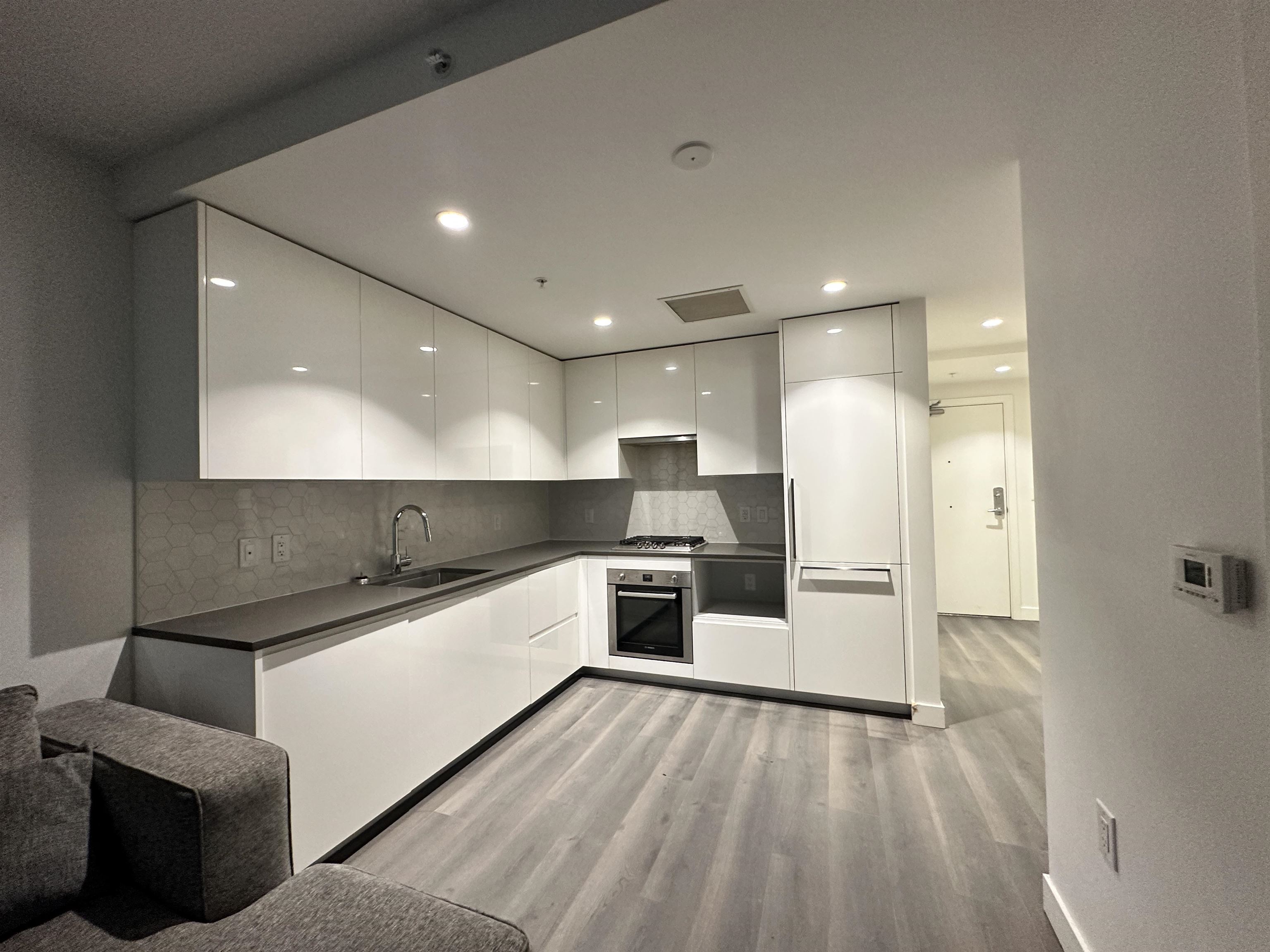202 8181 Chester Street - MLS&reg; # R3144728