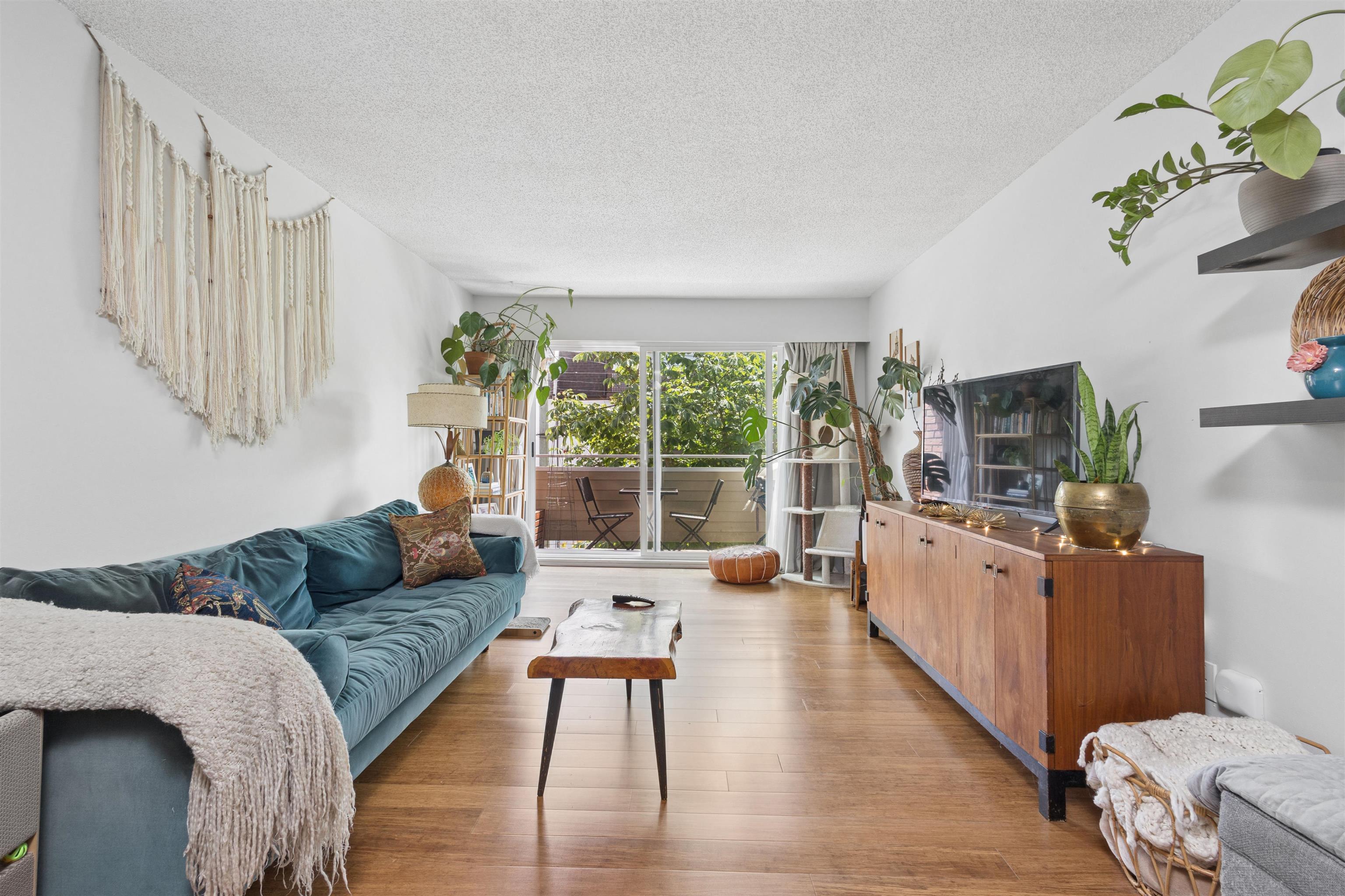 319 750 7th Avenue - MLS&reg; # R3144816