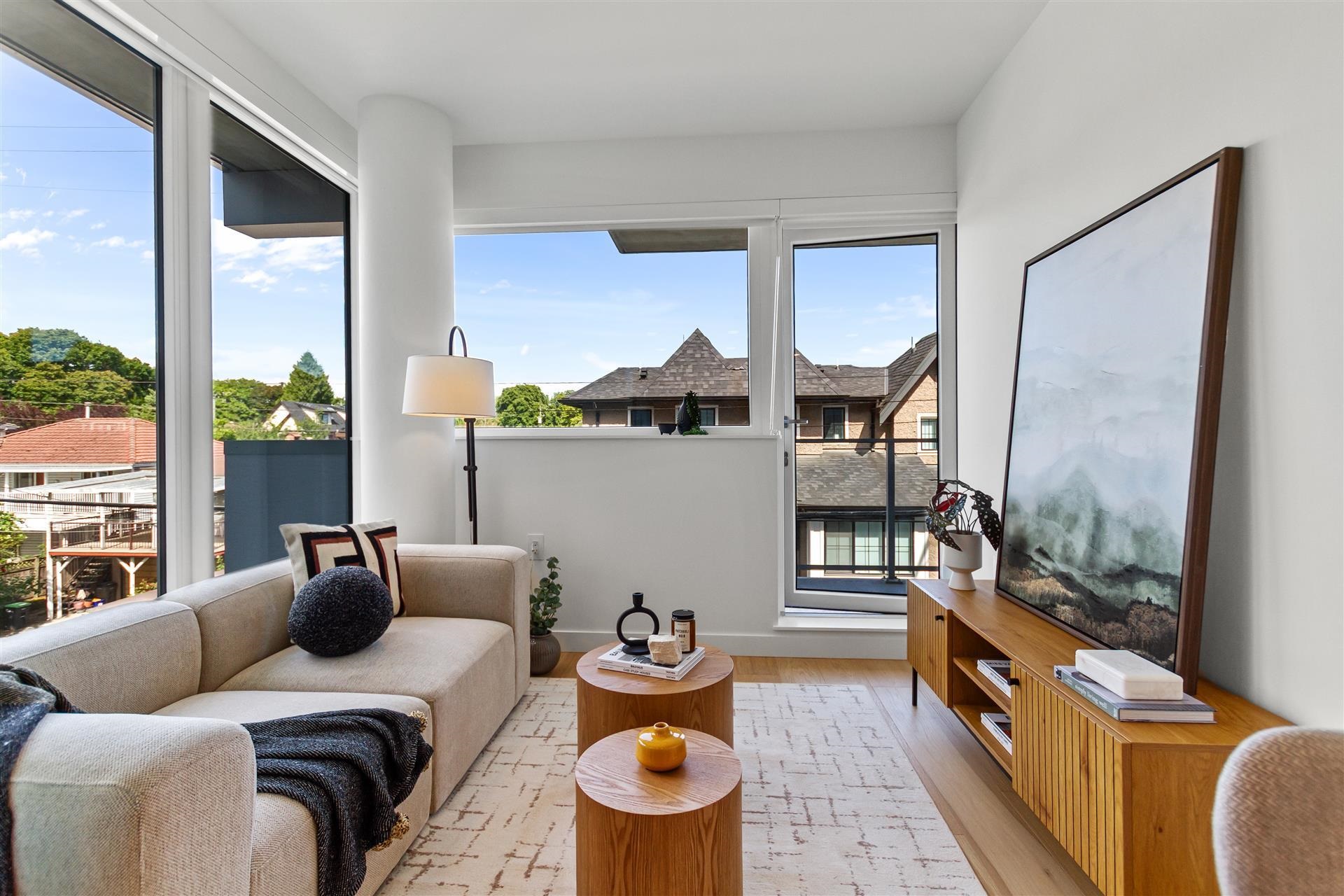 307 8120 Oak Street - MLS&reg; # R3144946
