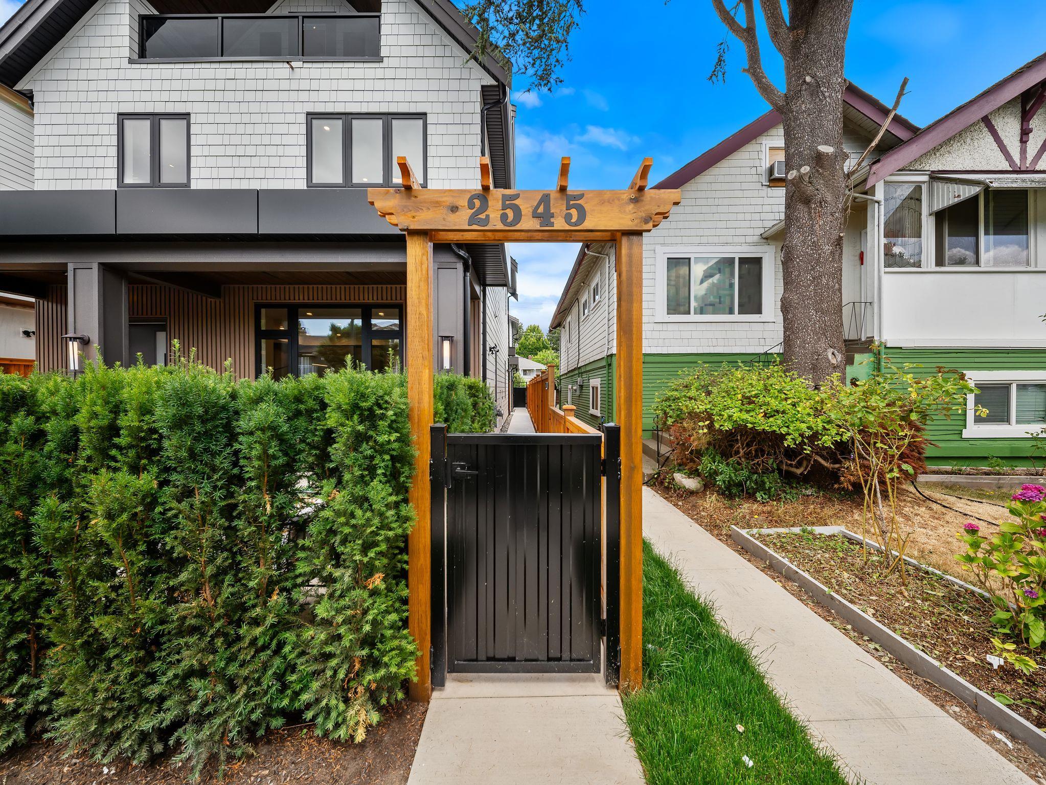  2545 2nd Avenue - MLS&reg; # R3145432