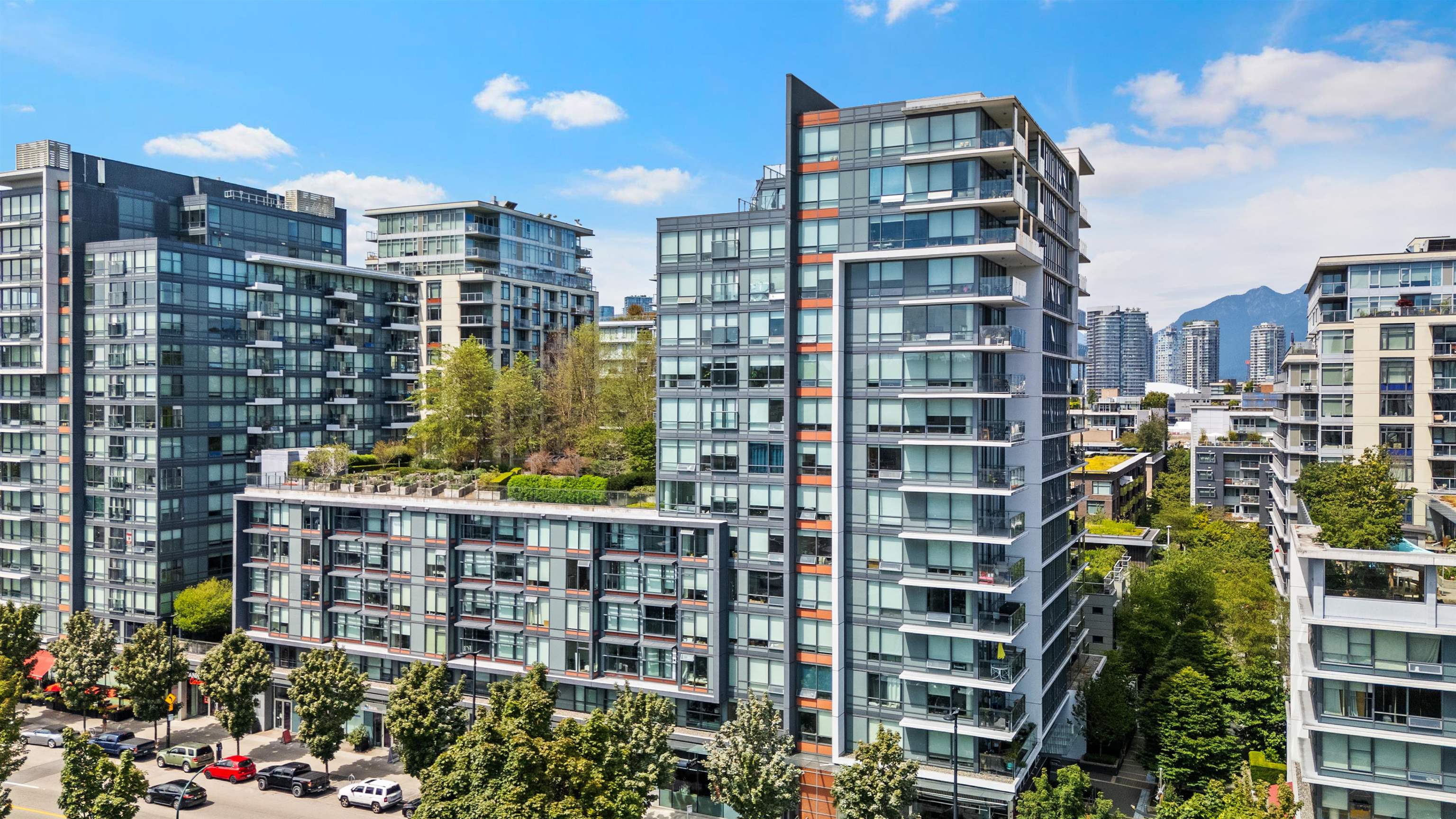 523 159 2nd Avenue - MLS&reg; # R3145627
