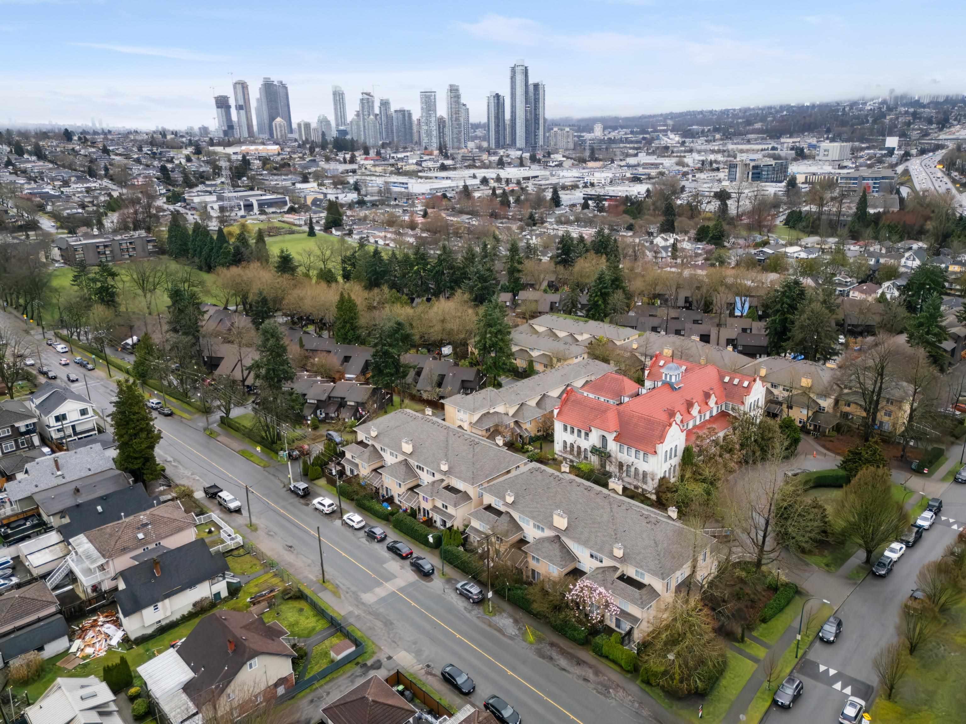 15 3428 Adanac Street - MLS&reg; # R3145712