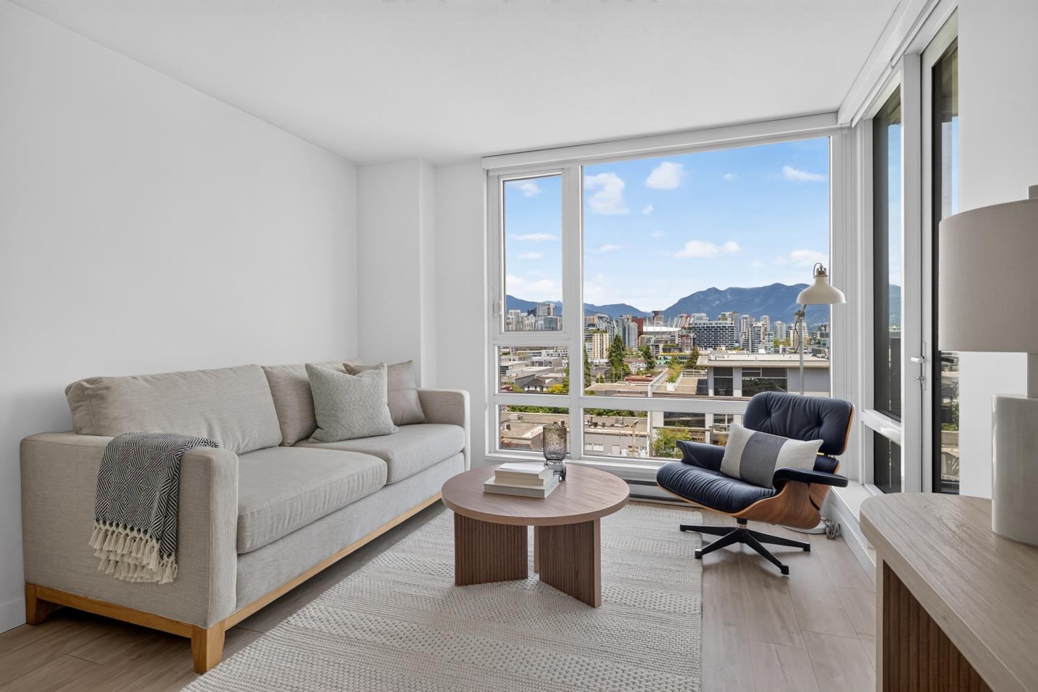 707 238 Broadway  - MLS&reg; # R3146149