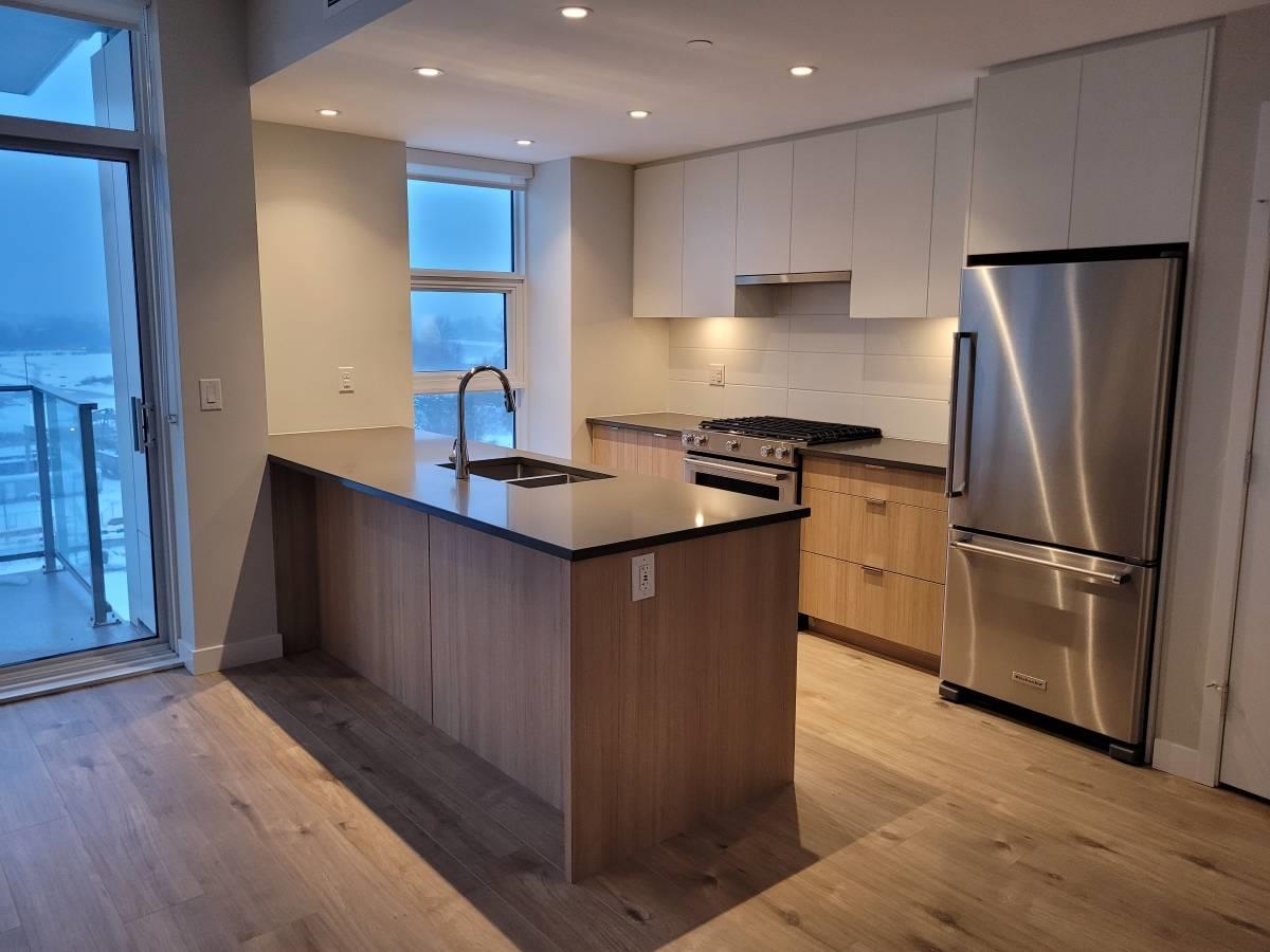 807 3430 Kent Avenue South  - MLS&reg; # R3147552
