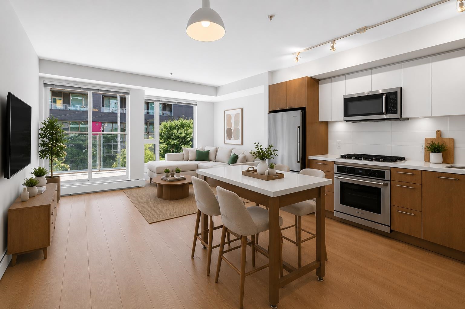 304 384 1st Avenue - MLS&reg; # R3148084