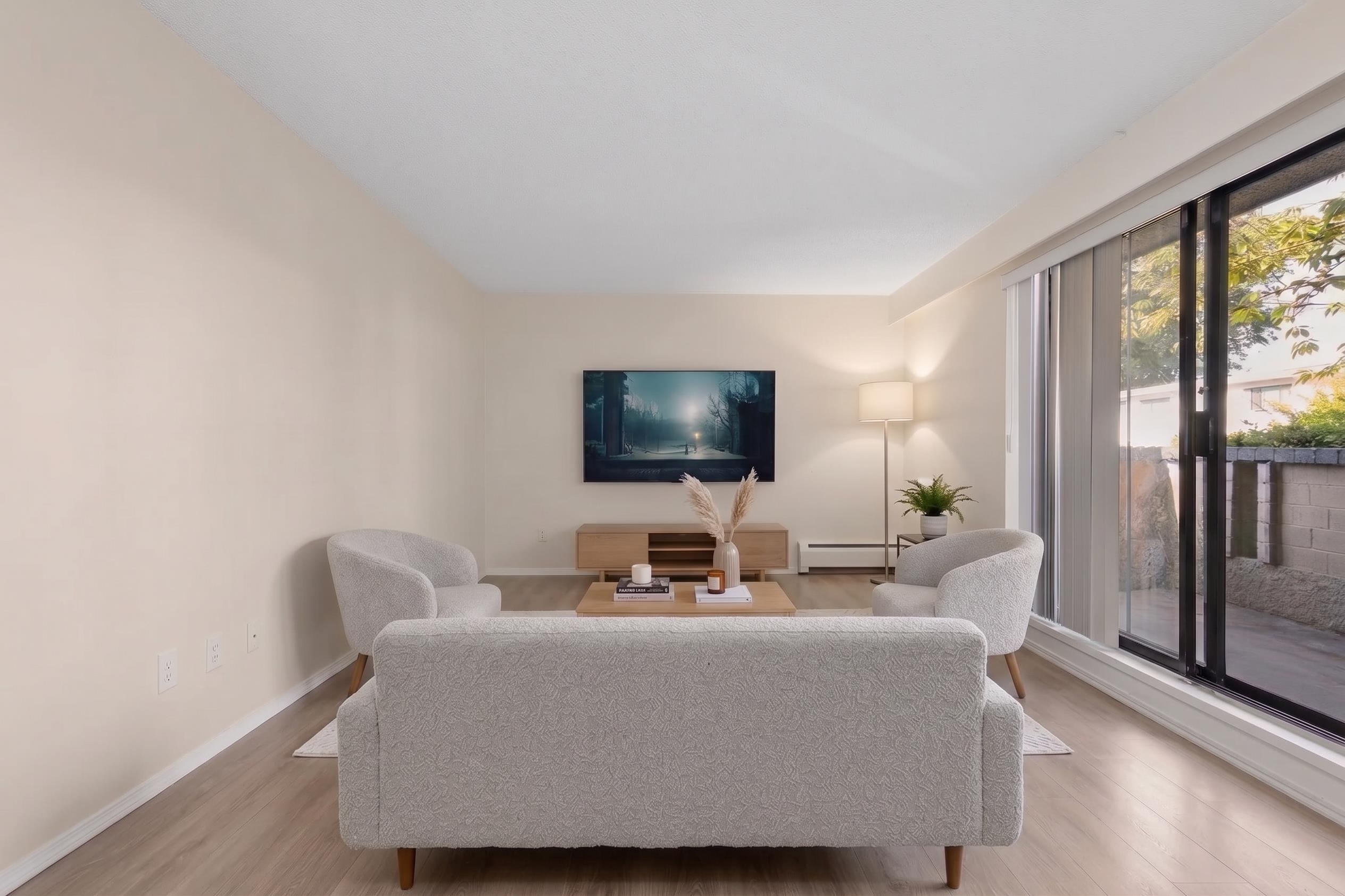 112 2222 Cambridge Street - MLS&reg; # R3148268