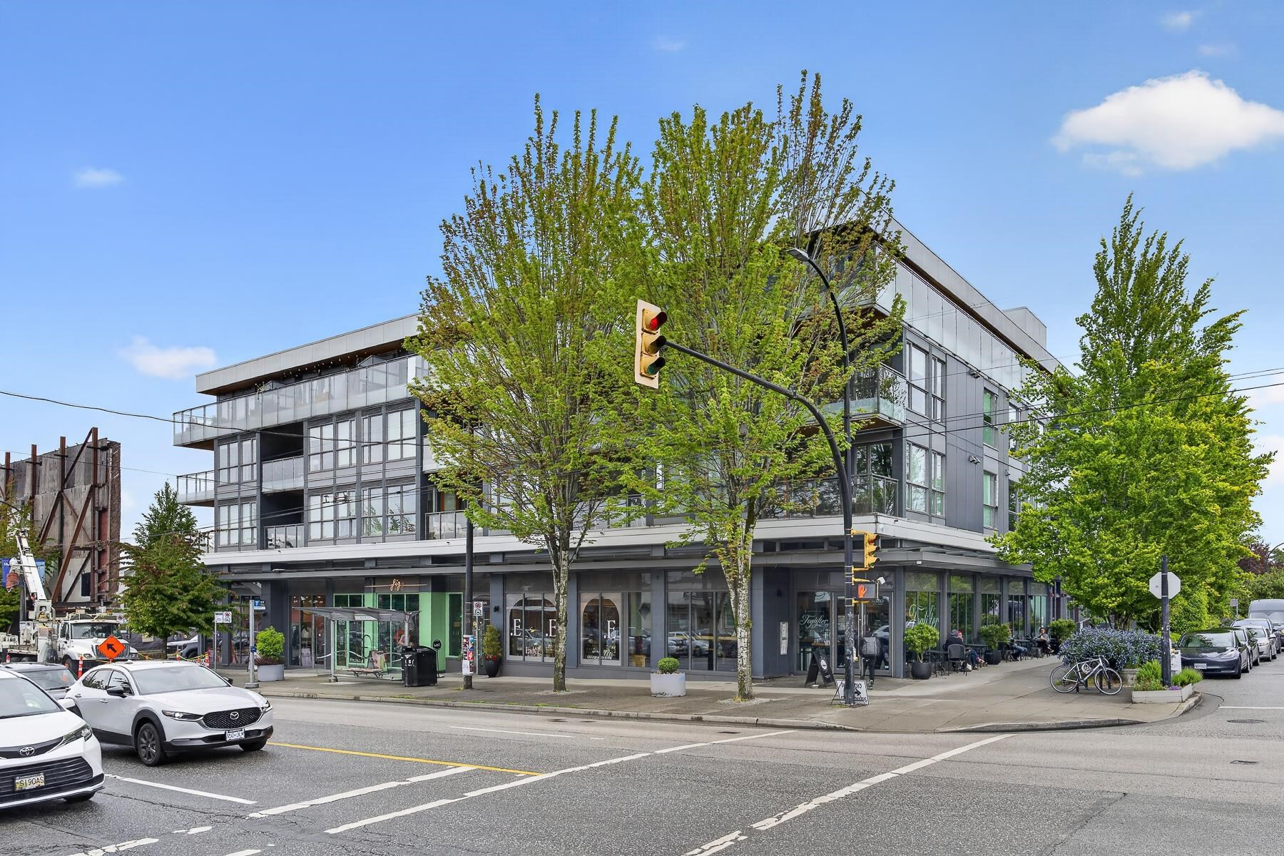 308 209 20 Avenue - MLS&reg; # R3148639