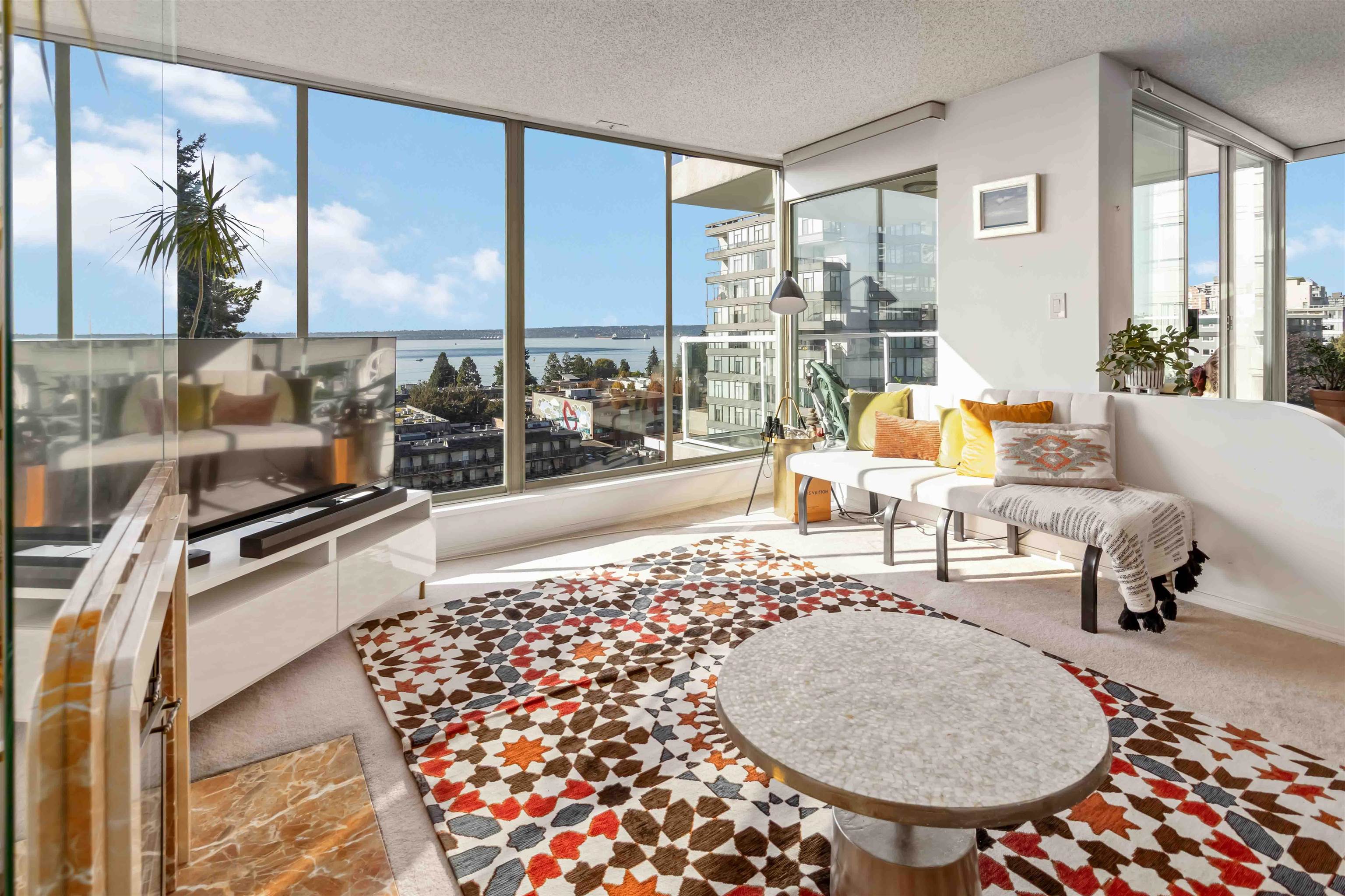 802 1455 Duchess Avenue - MLS&reg; # R3148724