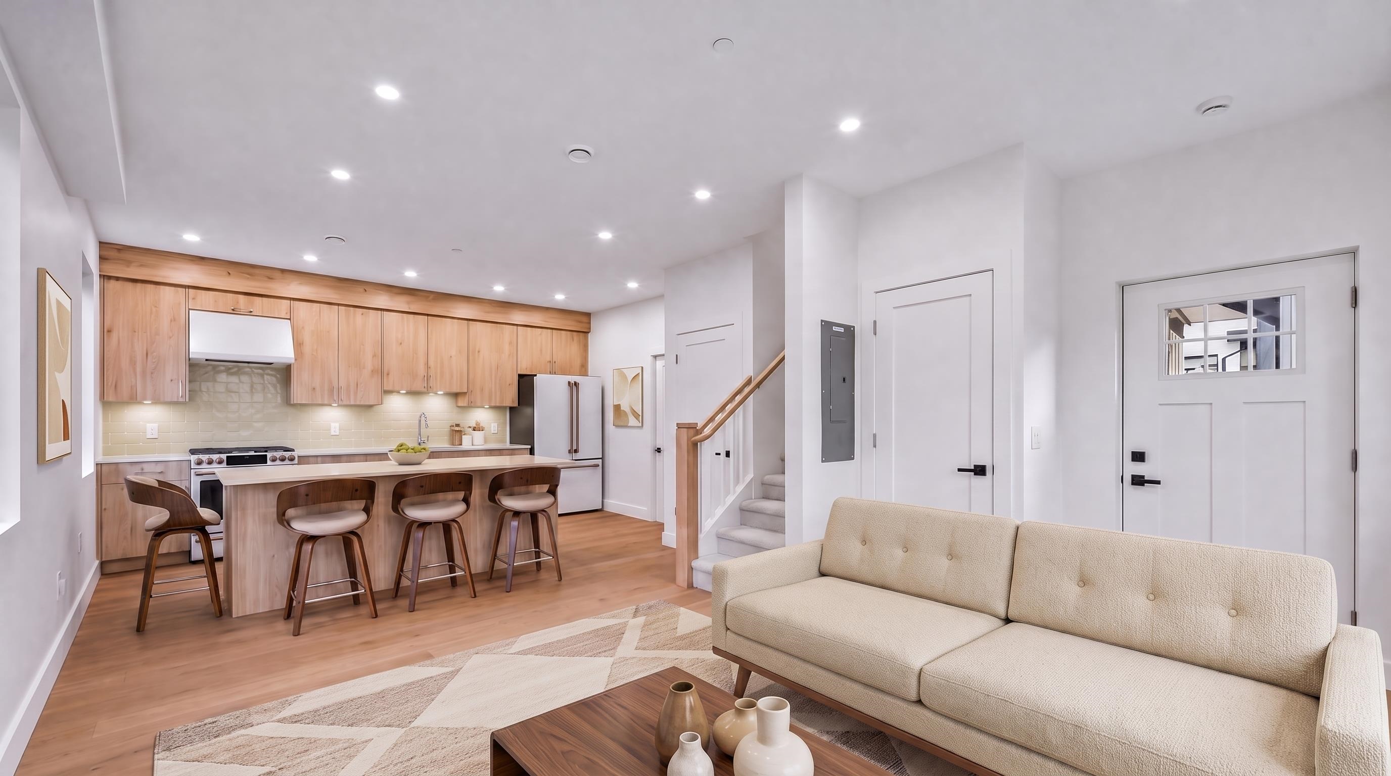 2 2339 Parker Street - MLS&reg; # R3148830