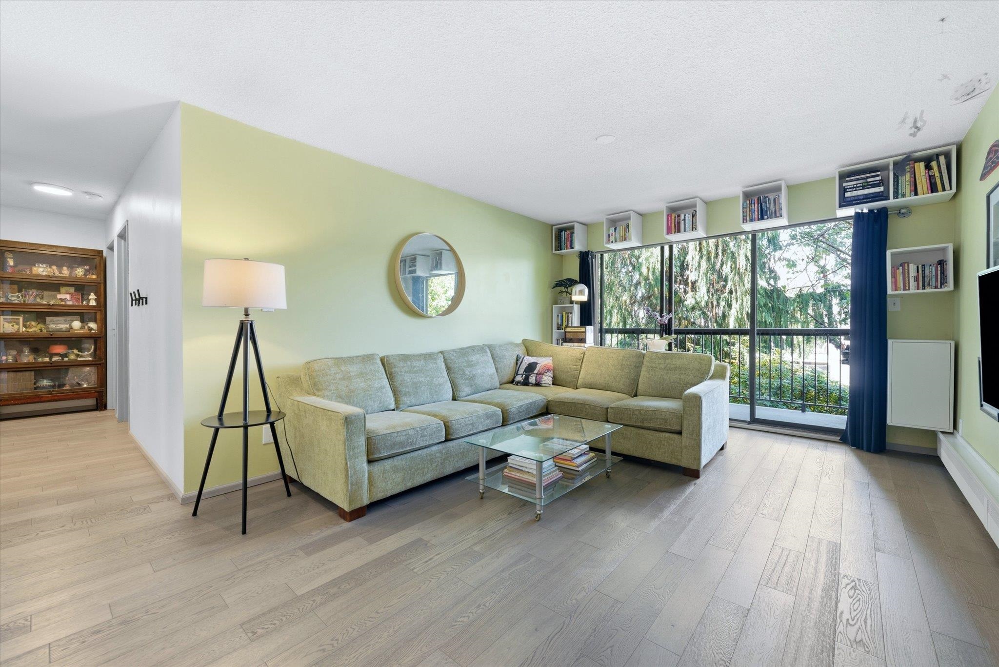 201 1622 Frances Street - MLS&reg; # R3149076