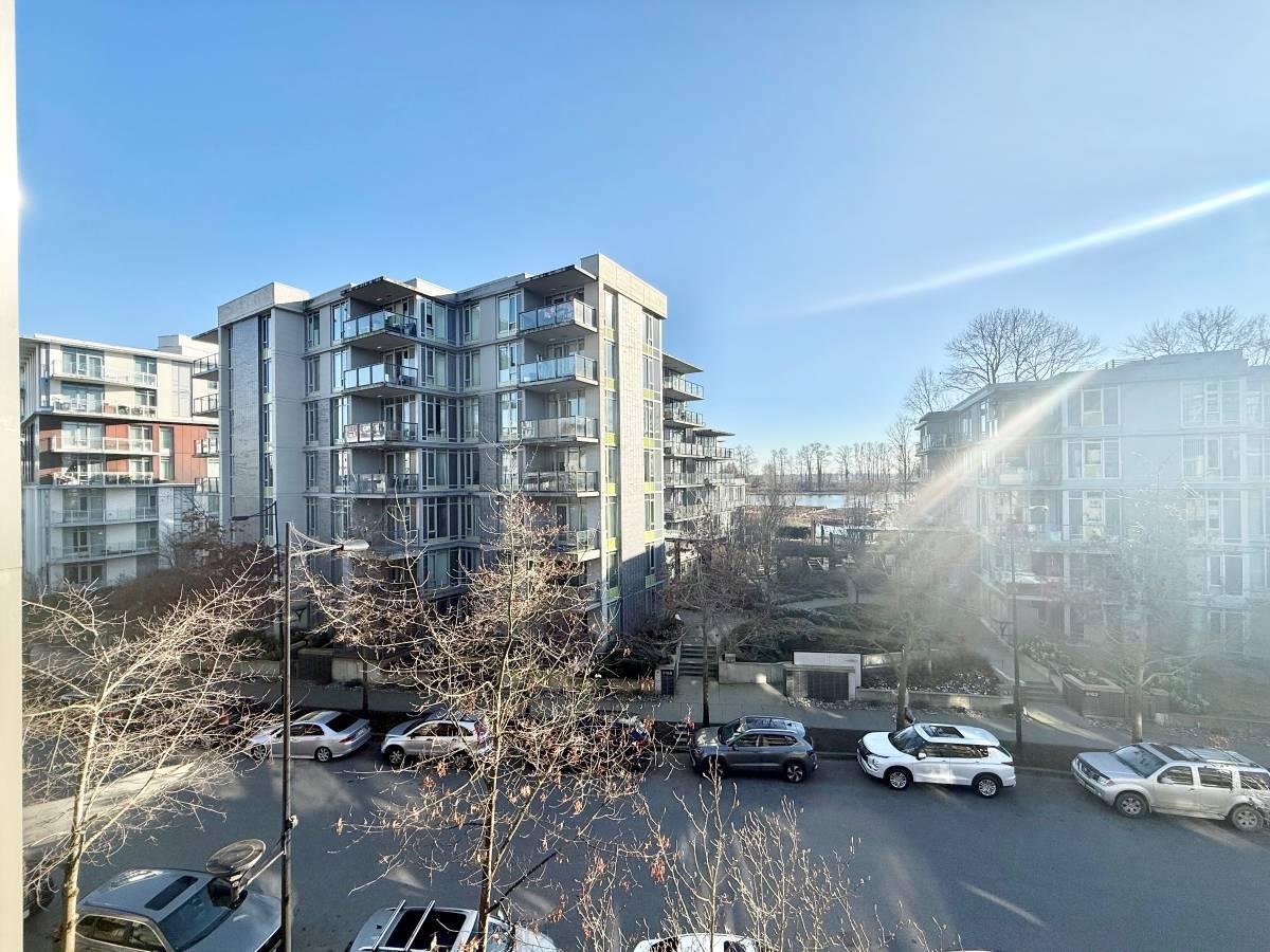 410 3163 Riverwalk Avenue - MLS&reg; # R3149714