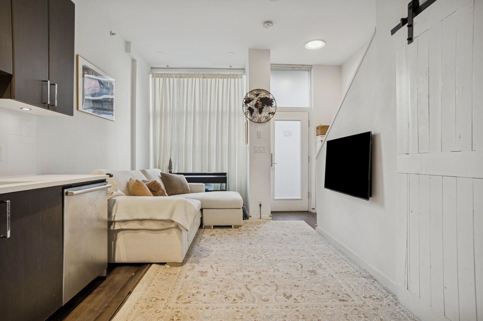  62 1st Avenue - MLS&reg; # R3149899