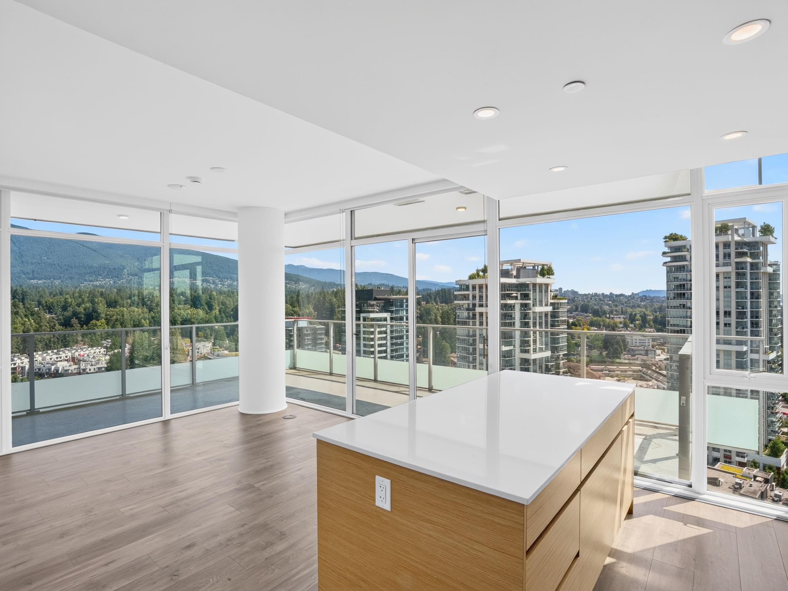 1802 200 Klahanie Court - MLS&reg; # R3150390