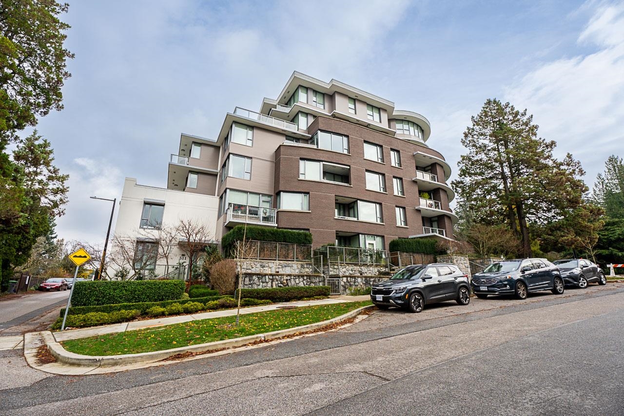 301 505 30th Avenue - MLS&reg; # R3150681