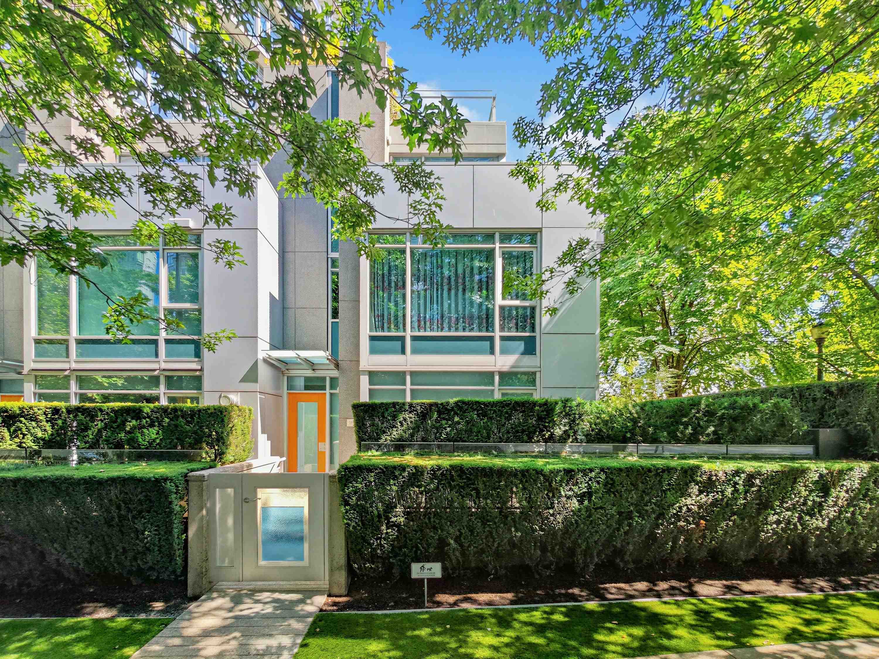  1211 Cordova Street - MLS&reg; # R3151100