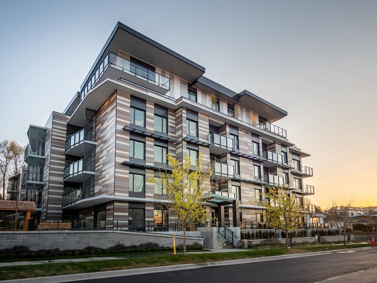 302 488 58th Avenue - MLS&reg; # R3151377