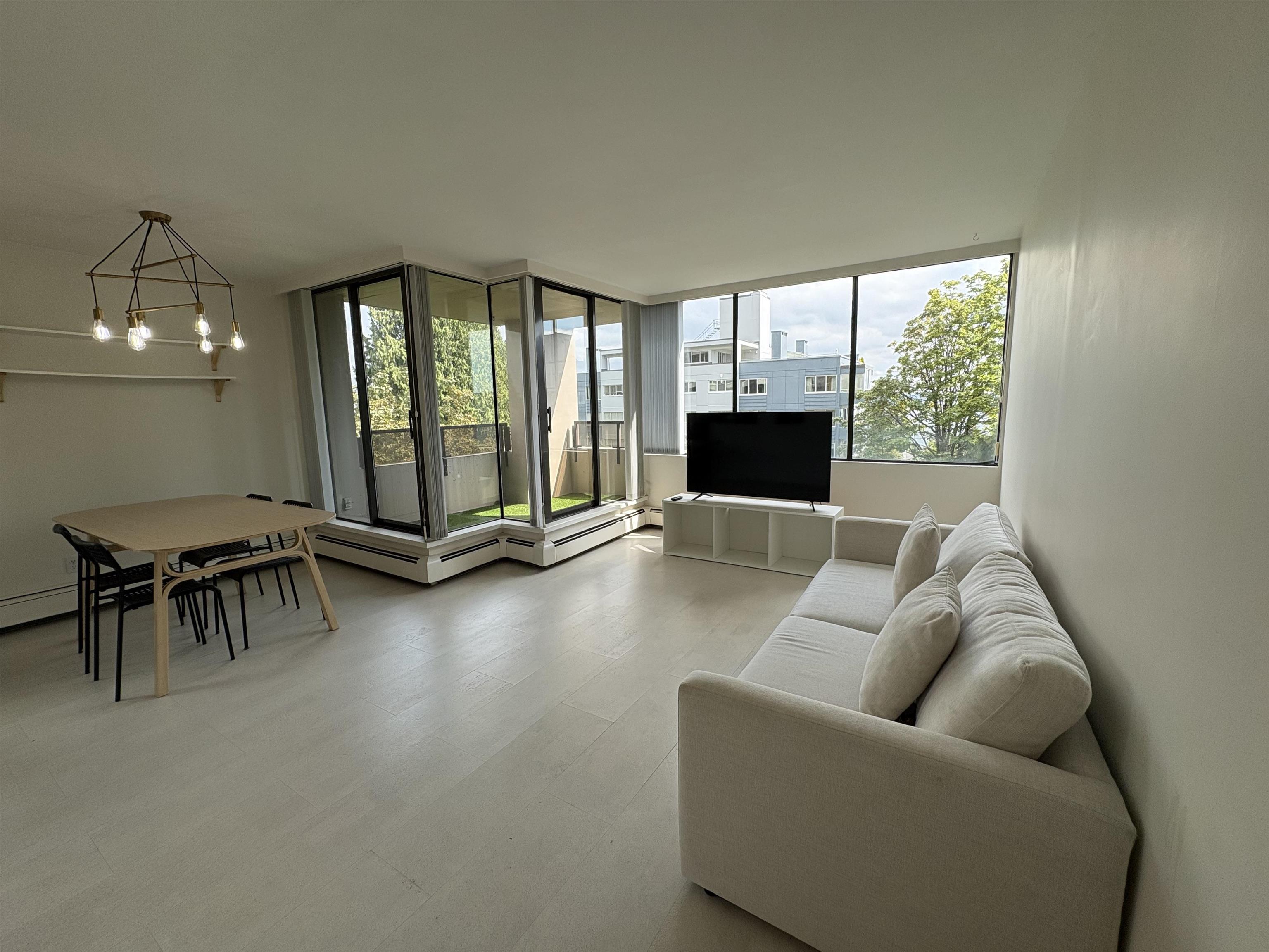 502 1737 Duchess Avenue - MLS&reg; # R3151754