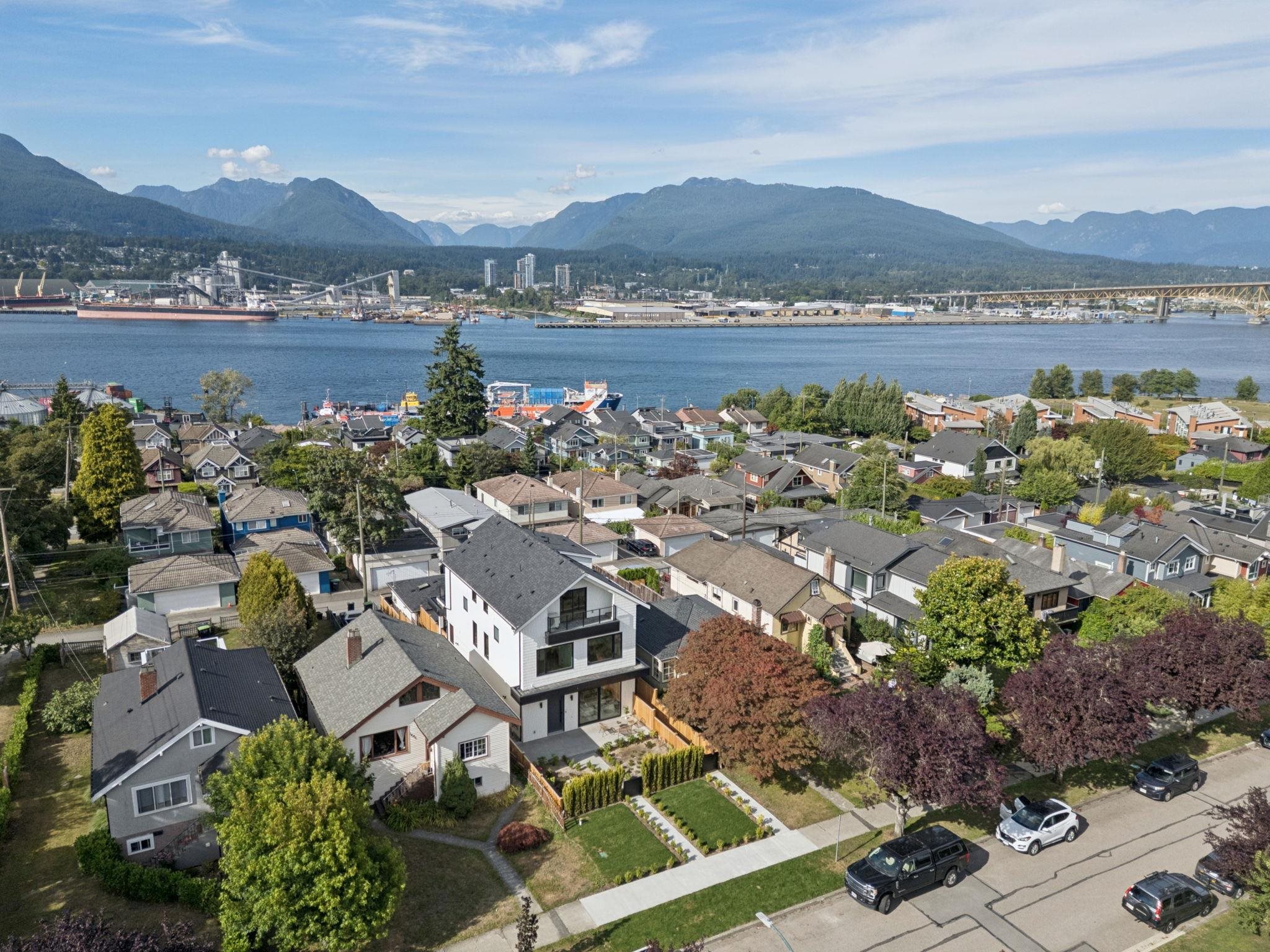 2 2815 Trinity Street - MLS&reg; # R3151776